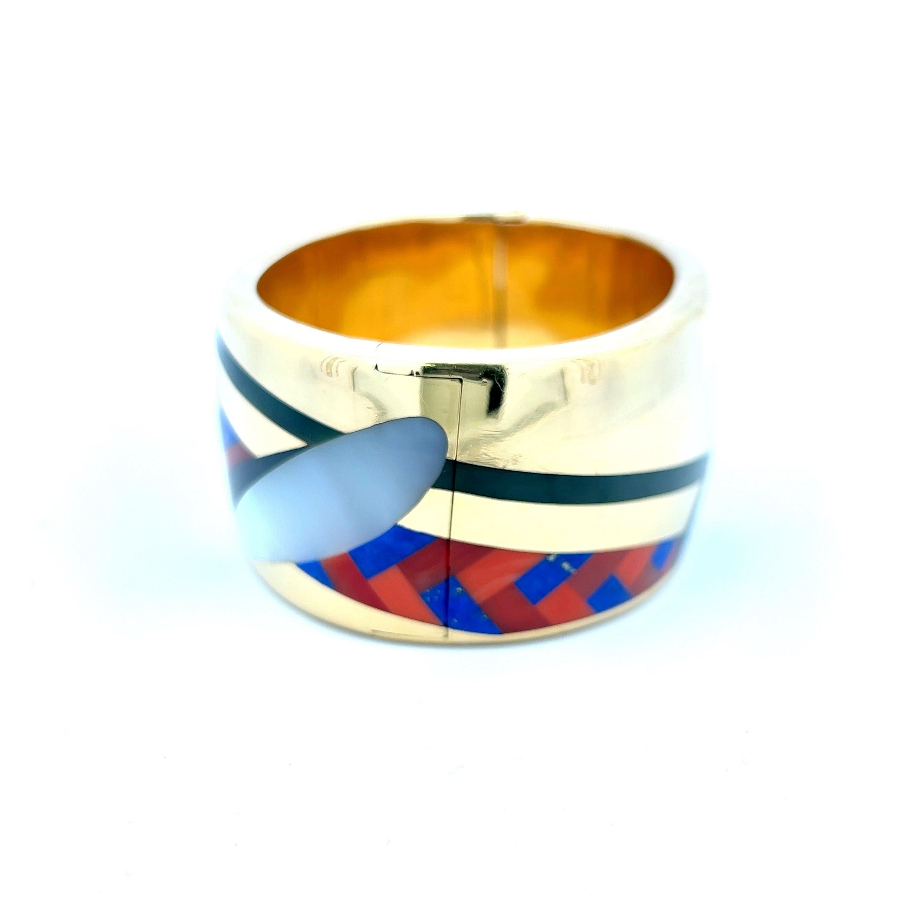 Designer :
Tiffany & Co


Titre :
Tiffany & Co 18 Karat Yellow Gold Bangle Bracelet


Le style :
Bracelet


Métal :
Or jaune 18 carats


Poids :
96,5 grammes


Condit :
Antique


ID du produit :
4J74


Note :
Veuillez noter que le poids, la couleur,