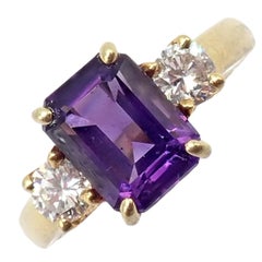 Tiffany & Co Vintage Amethyst Diamond Yellow Gold Cocktail Ring