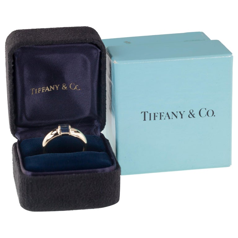 Tiffany and Co. Vintage Baguette Sapphire Ring in Yellow Gold with Box at  1stDibs