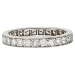 Tiffany & Co. Anillo de boda de eternidad de platino con diamantes talla brillante vintage
