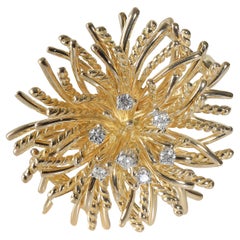Tiffany
Co. Vintage Brooch in 18k Yellow Gold 0.39 CTW Tiffany
Co. Vintage Brooch in 18k Yellow Gold 0.39 CTW
