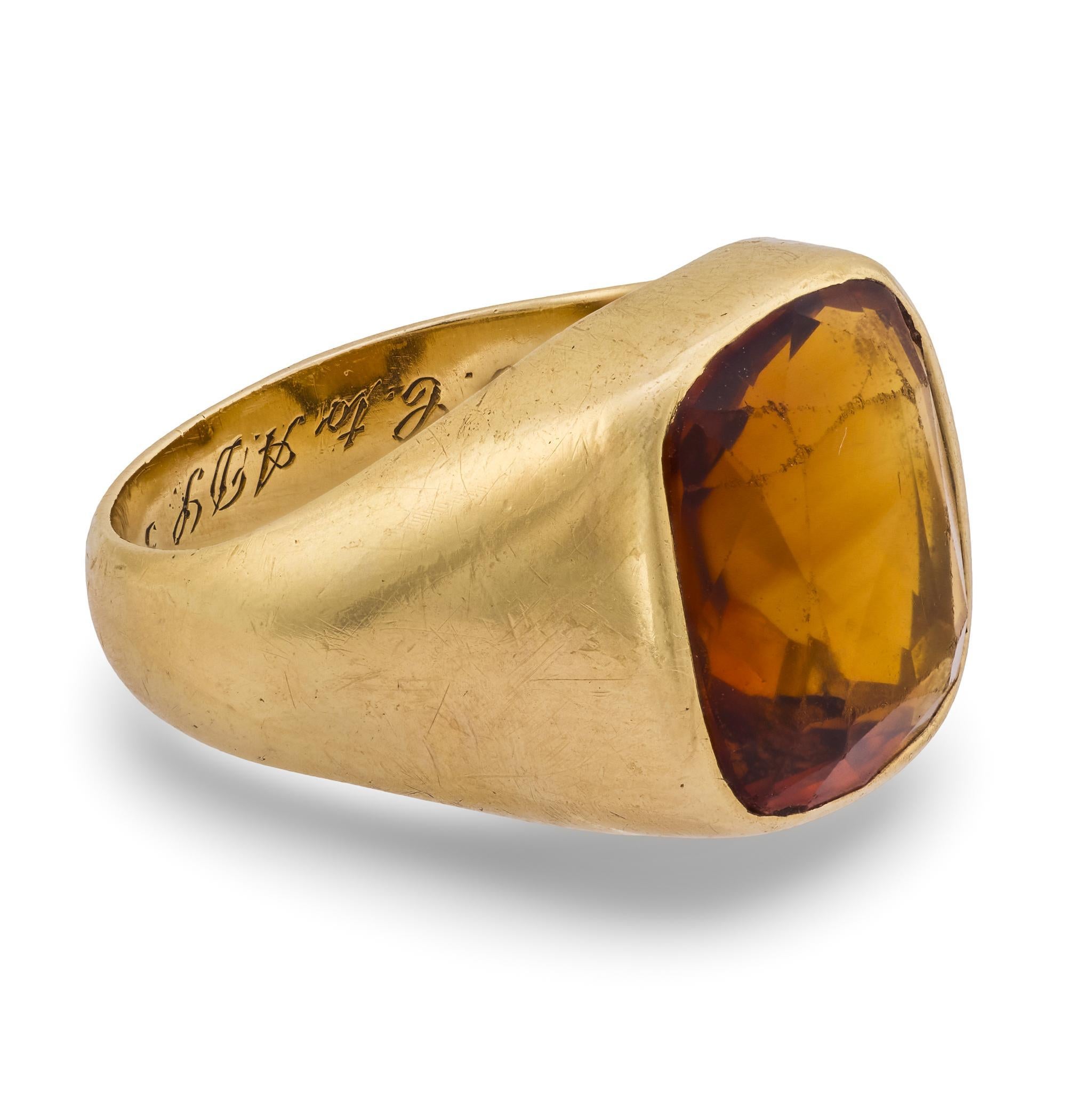 Tiffany & Co Vintage Citrin 14k Gelbgold Lünettenring im Zustand „Gut“ im Angebot in Beverly Hills, CA