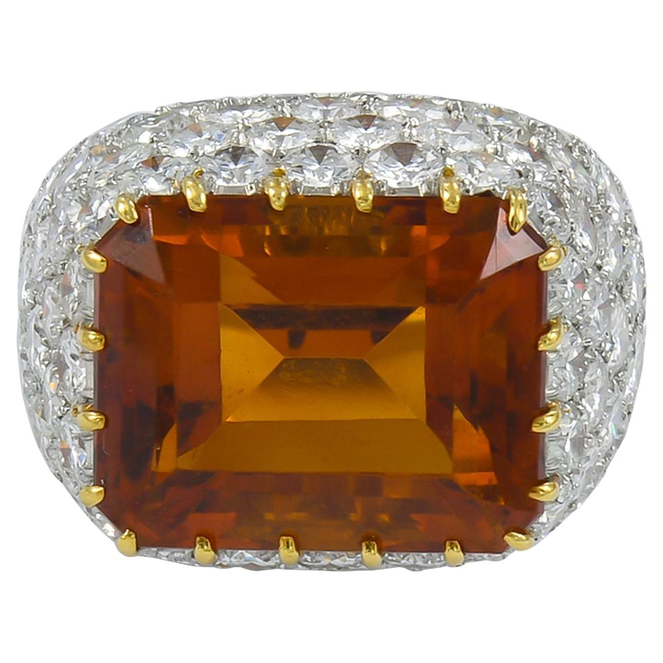 Tiffany & Co. Bague cocktail bombée vintage en citrine et diamants