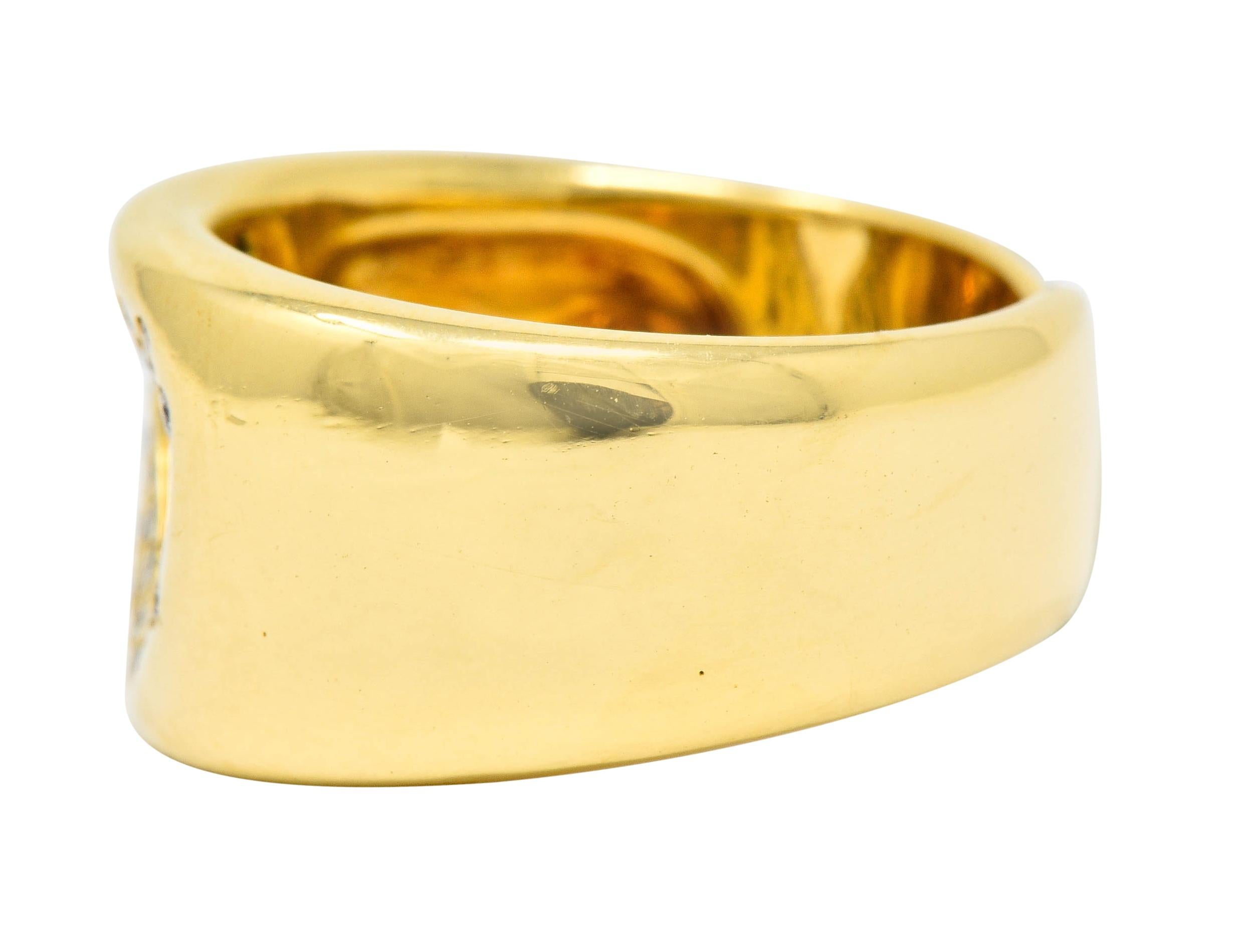 gold heart band ring