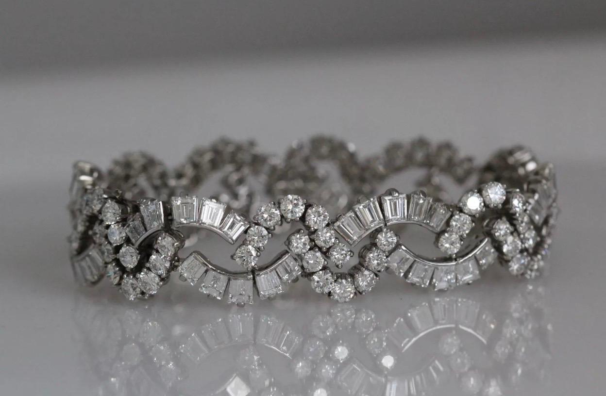 Art Déco Tiffany & Co. Bracciale vintage in platino con diamanti da 22,7 carati in stile Art Deco in vendita