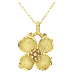 Tiffany & Co Vintage Flower Pendant Dogwood Necklace 18k Yellow Gold