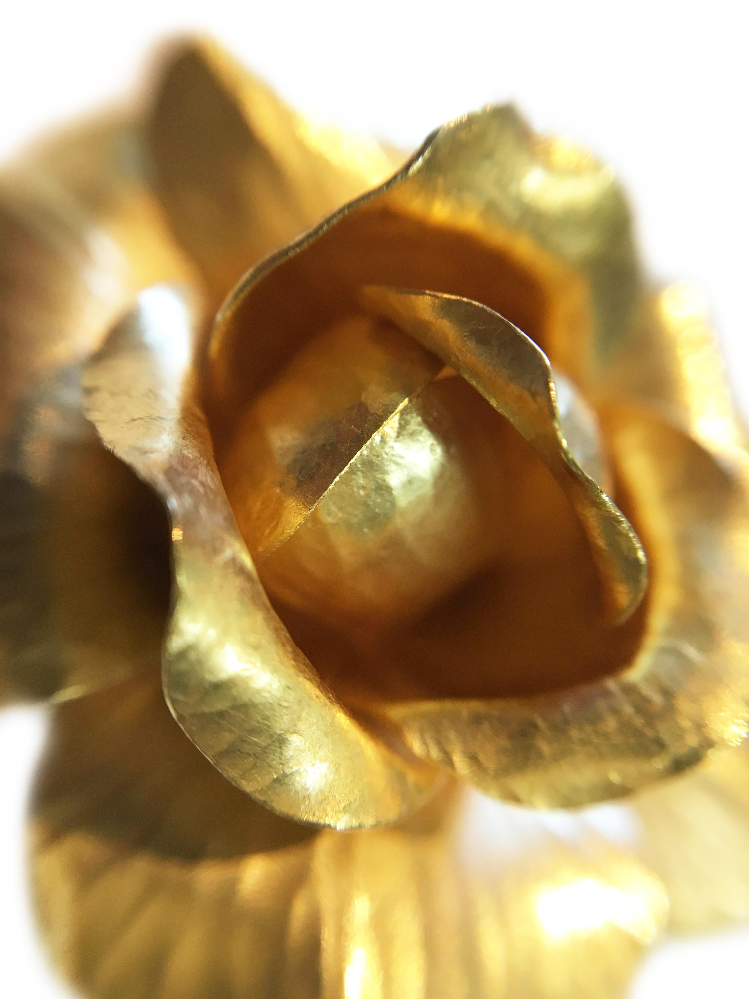 gold rose pin