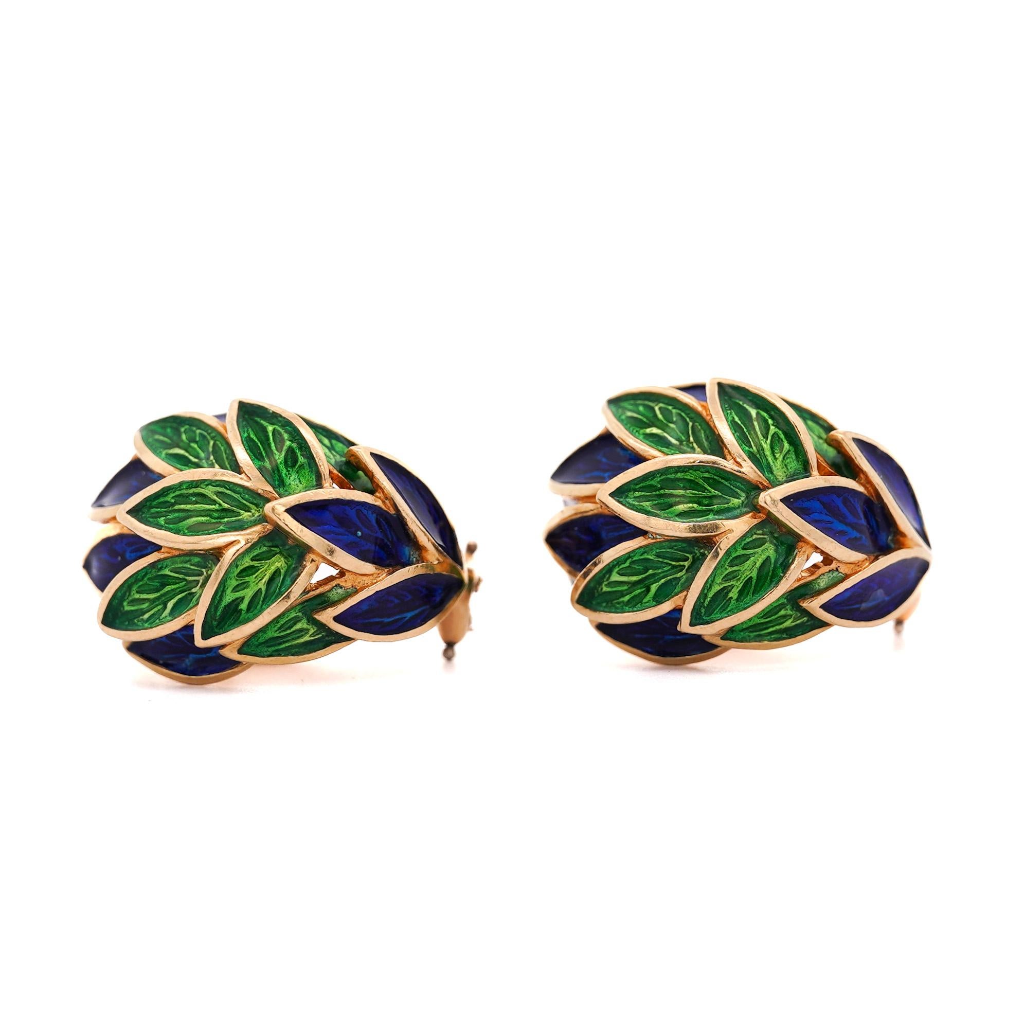 Tiffany & Co. Vintage Green and Blue Enamel 18K Gold Clip-On Earrings In Excellent Condition For Sale In Miami, FL