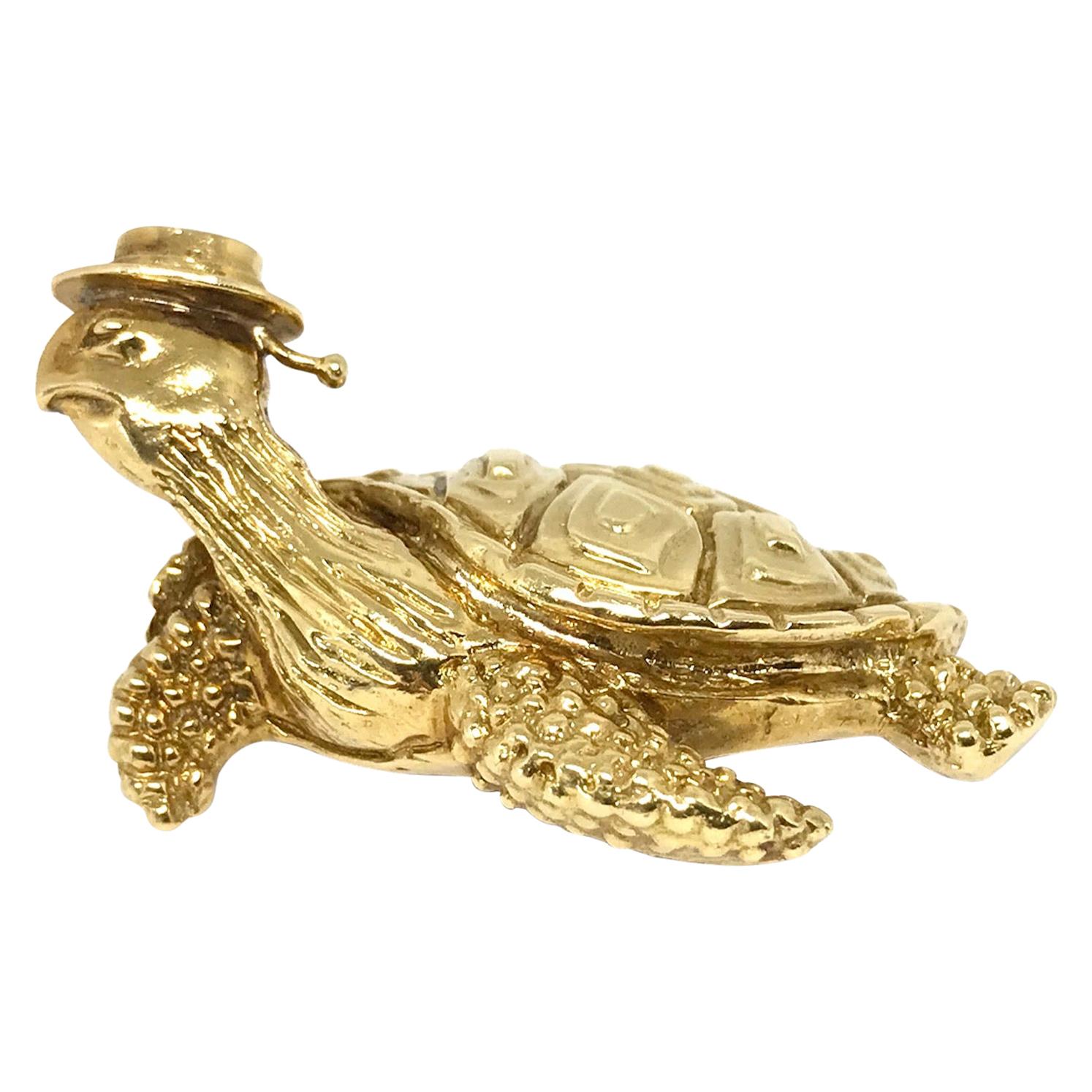 Tiffany & Co. Vintage Hammered Yellow Gold Sea Turtle Brooch Pin