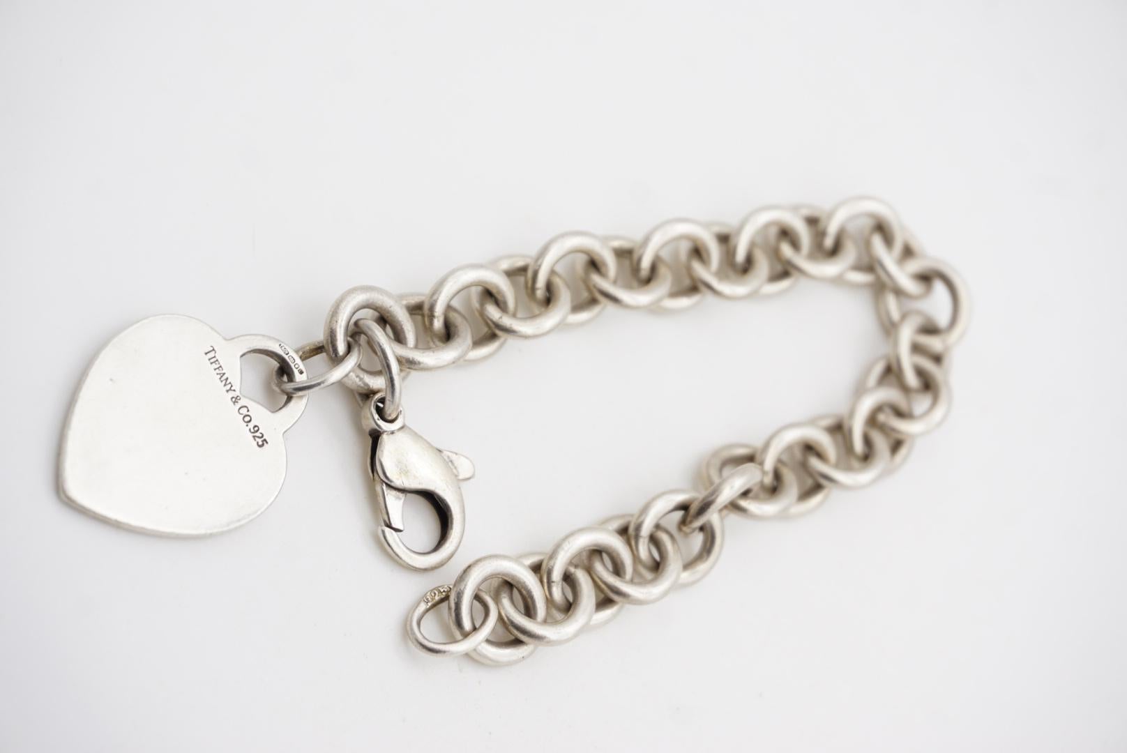 Tiffany & Co. Vintage ineinandergreifendes Vintage-Armband 925 Sterlingsilber mit Herz-Logo-Charm im Angebot 5