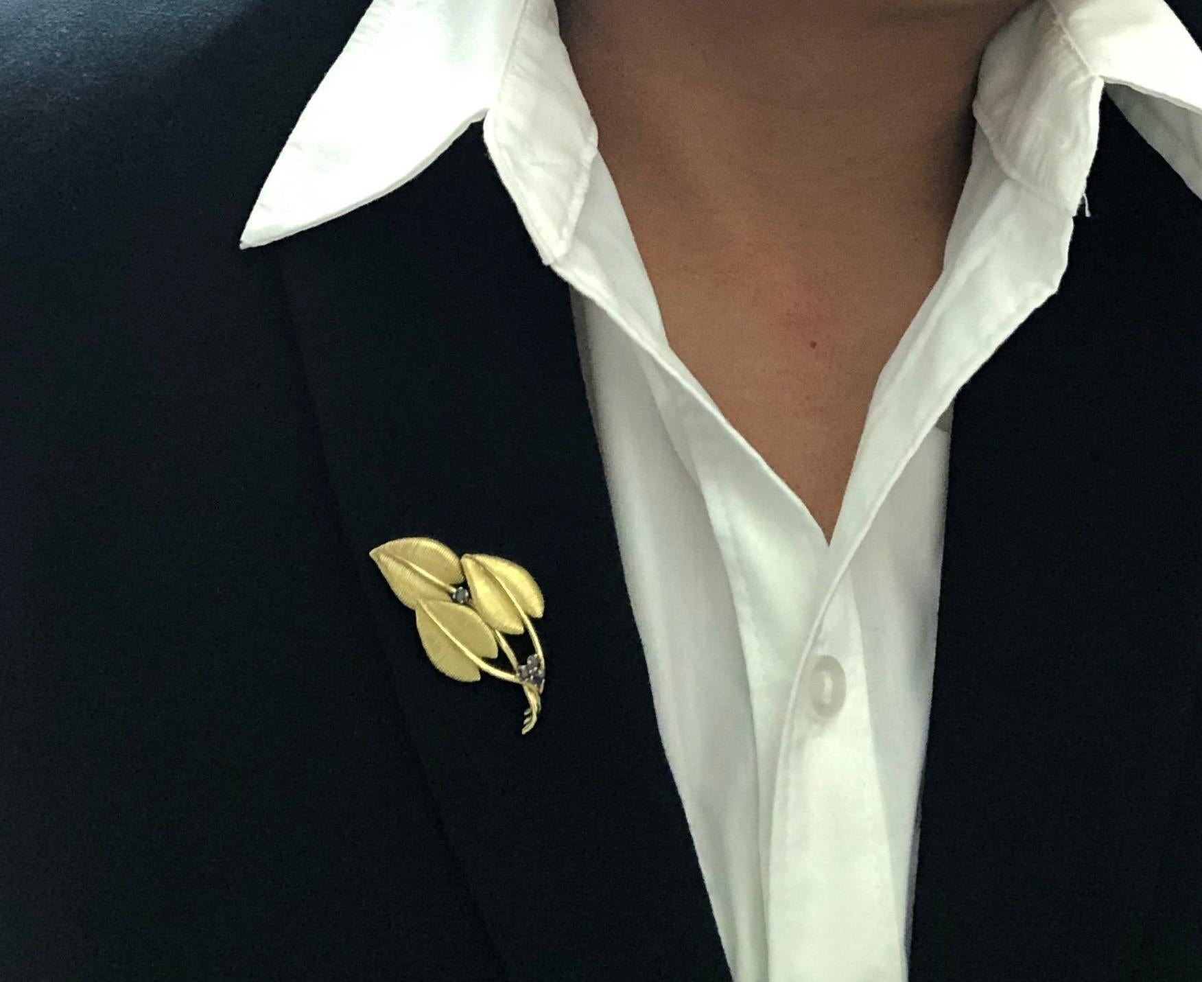 Femenino o masculino Tiffany & Co. Broche vintage de zafiro en forma de hoja, circa 1960 en venta