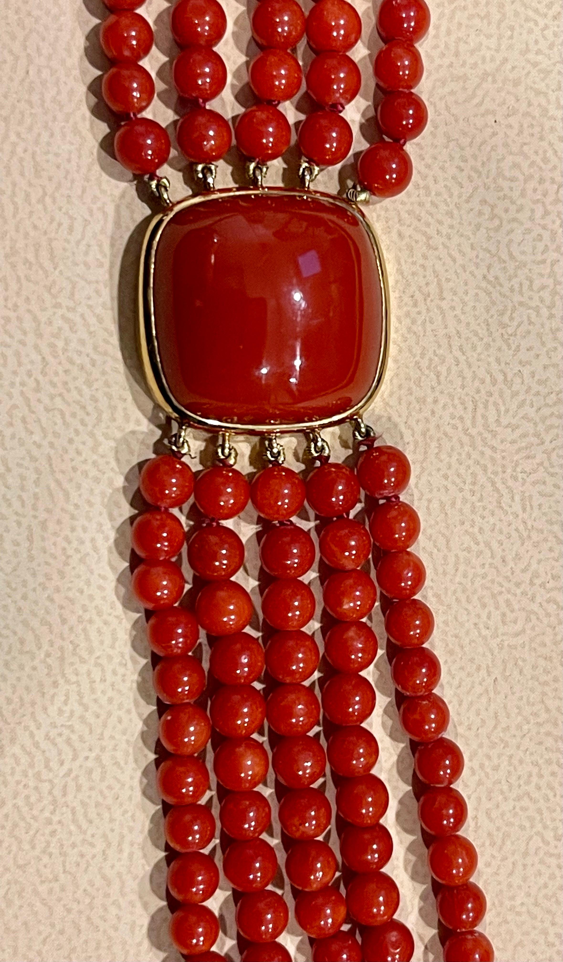Tiffany & Co. Vintage Natural Coral Multi Layer Bead Necklace Coral Pendant 18KG In Excellent Condition In New York, NY
