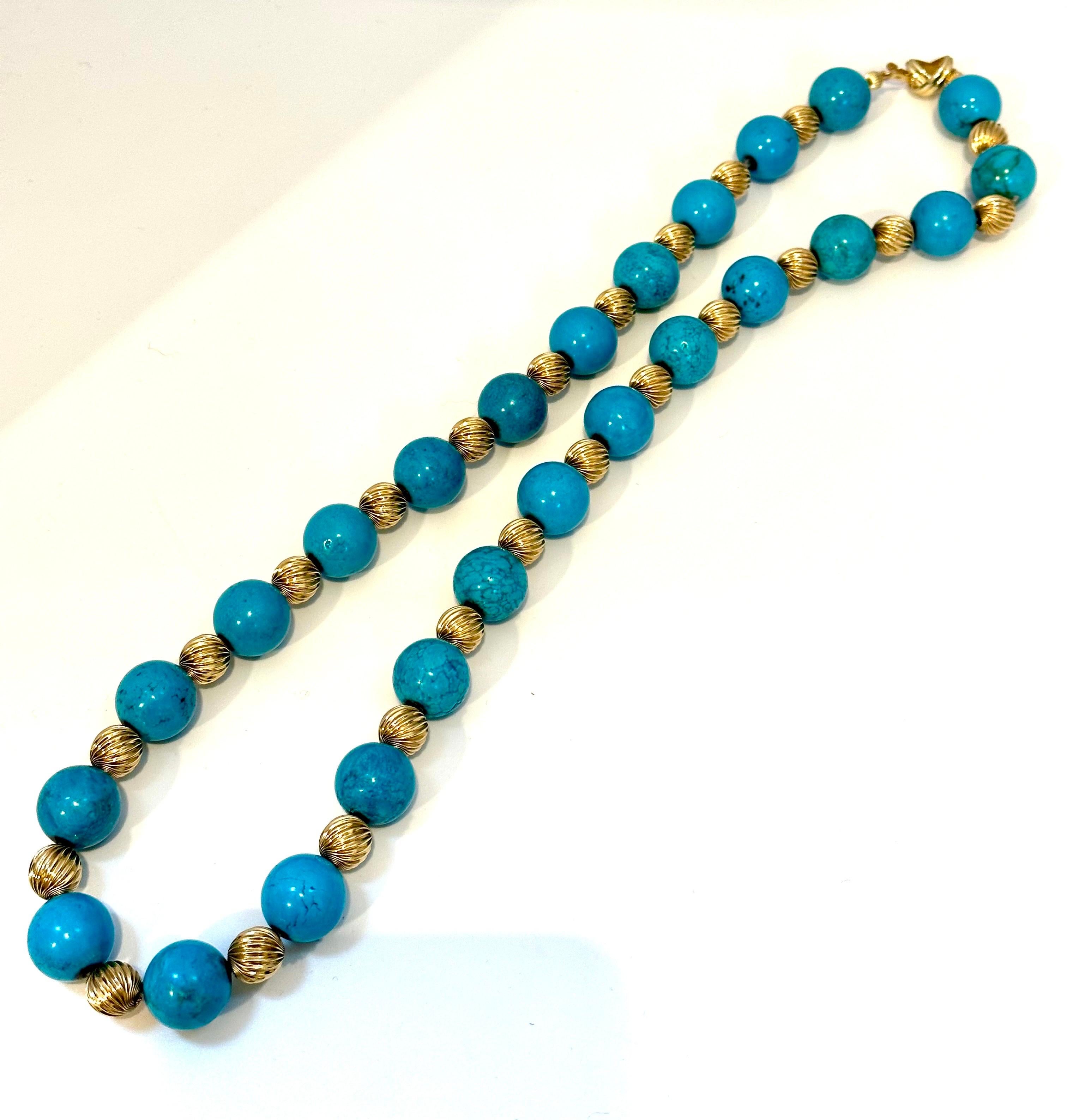 Tiffany & Co. Collier Vintage en Turquoise Naturelle et Perles d'Or Jaune avec Fermoir en X en vente 9