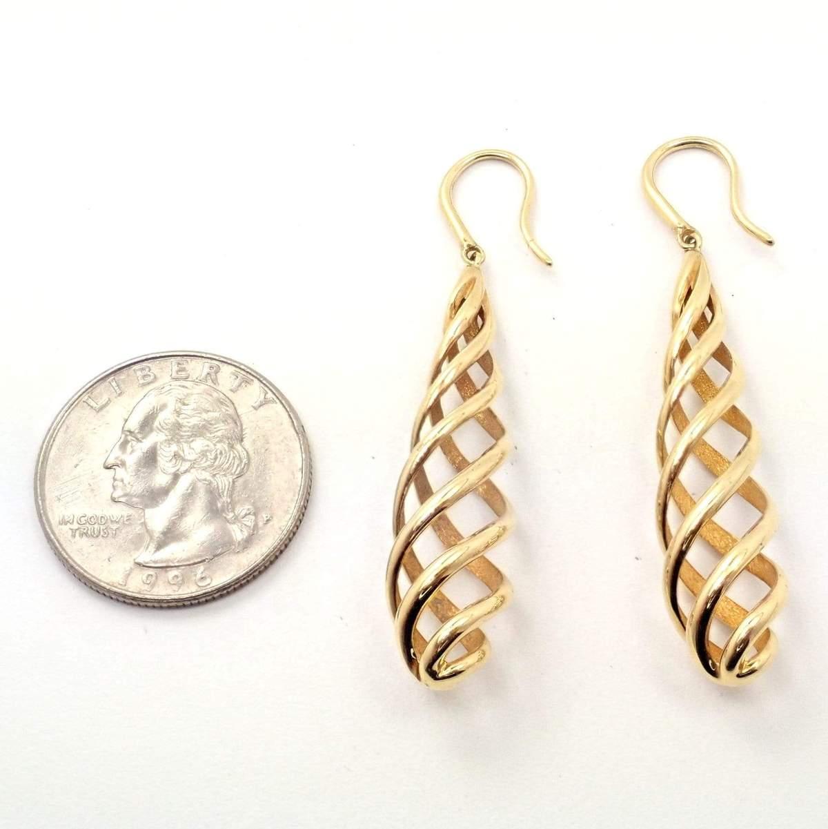Tiffany & Co Vintage Paloma Picasso Spiral Shell Yellow Gold Earrings In Excellent Condition In Southampton, PA