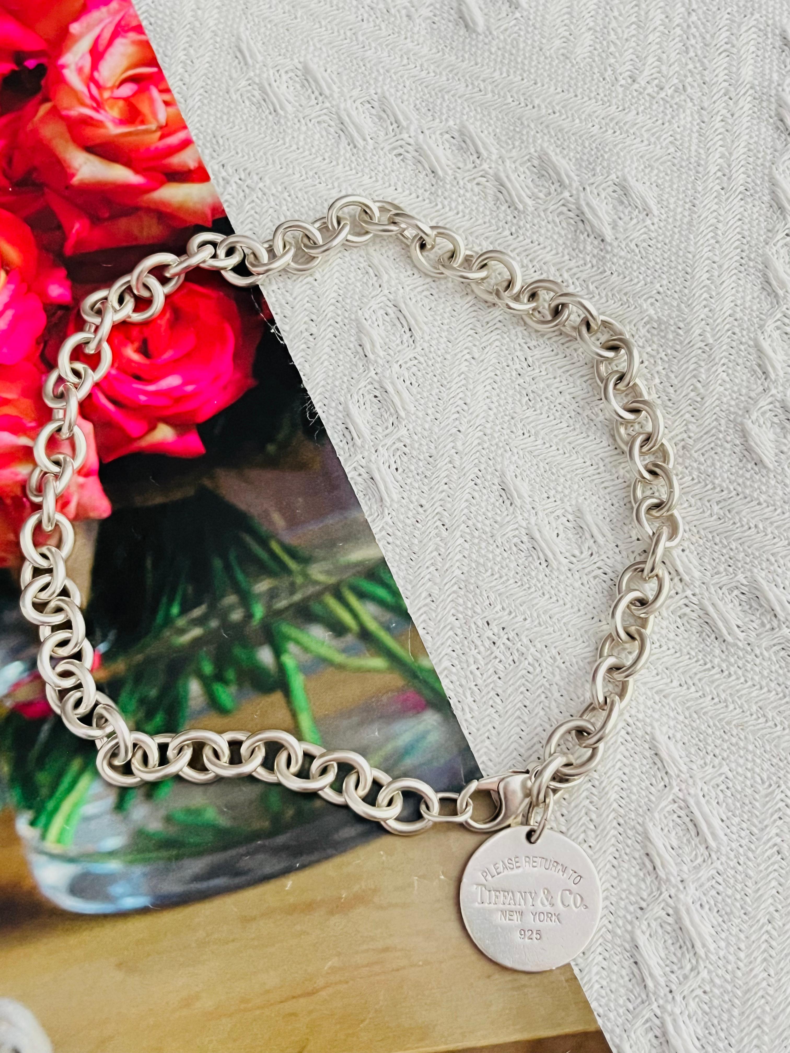 Tiffany & Co Vintage Please retourner à cercle rond collier pendentif en argent 925 Bon état - En vente à Wokingham, England