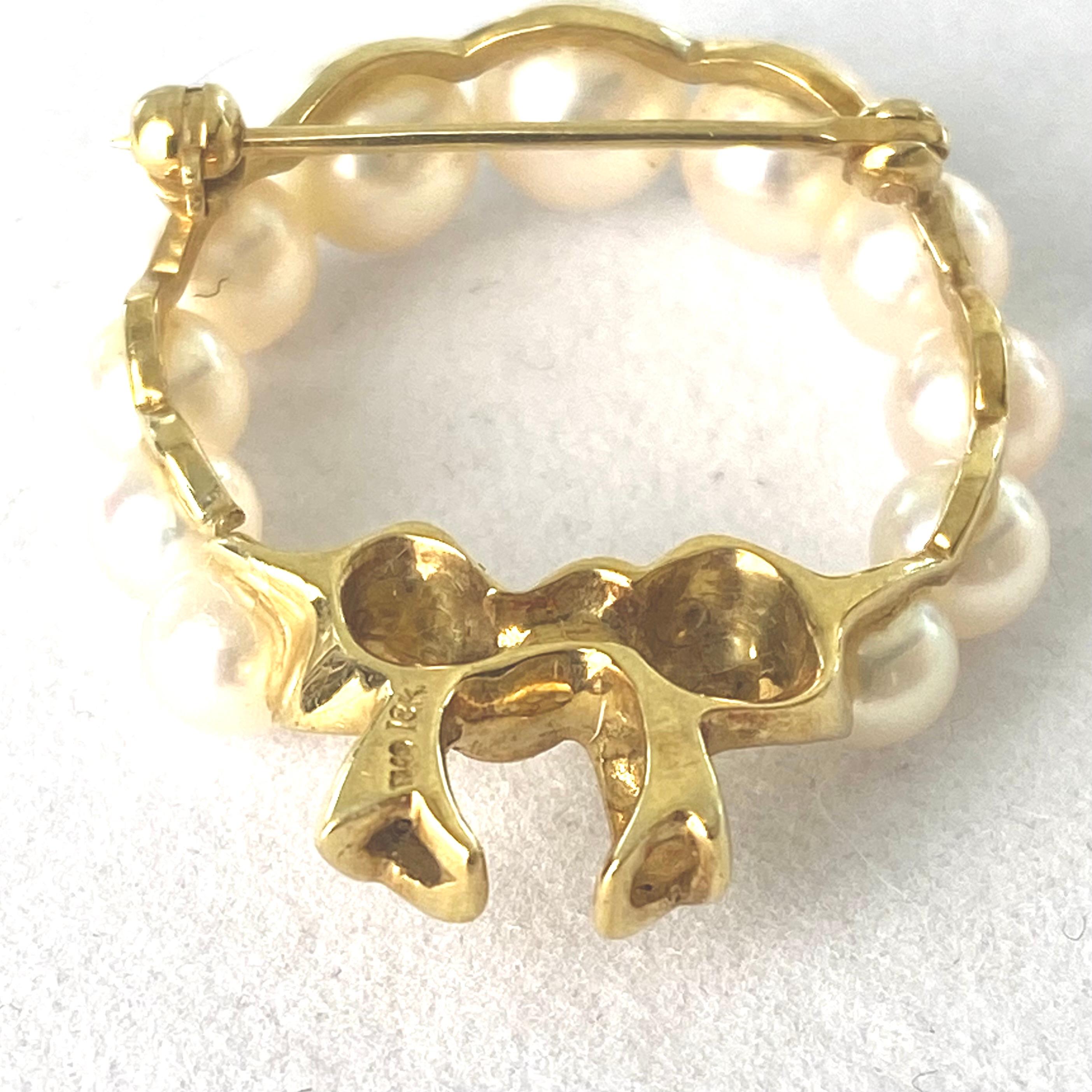 Tiffany & Co. Vintage Rare 18 Karat Gold Pearl Bow 1.35 by 1.05 Inch Brooch 3