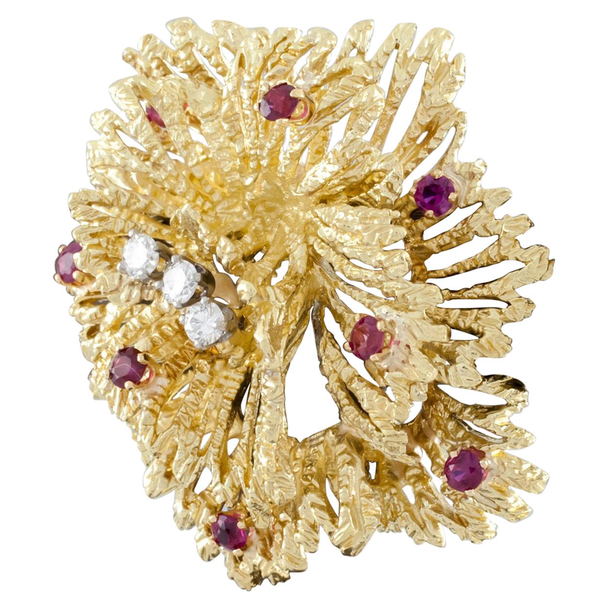 Tiffany & Co. Vintage Ruby and Diamond 18 Karat Yellow Gold Brooch For Sale