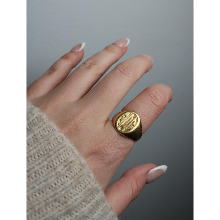 Tiffany and Co. Vintage Signet Ring 18K Yellow Gold Size 9.5 'JOE
