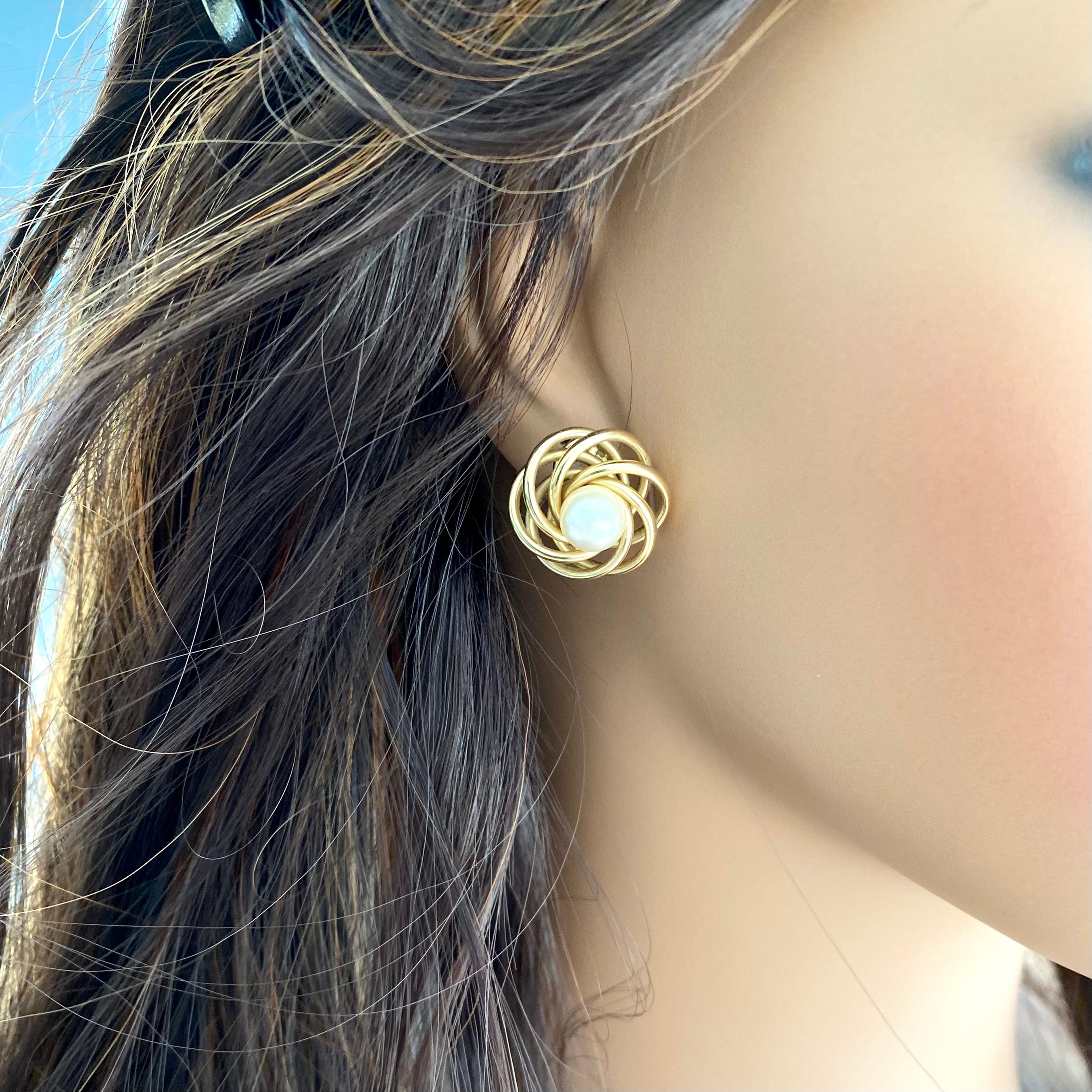 Tiffany Co Vintage Spherical Pearl 14 Karat Yellow Gold 0.75 Inch Earrings 4