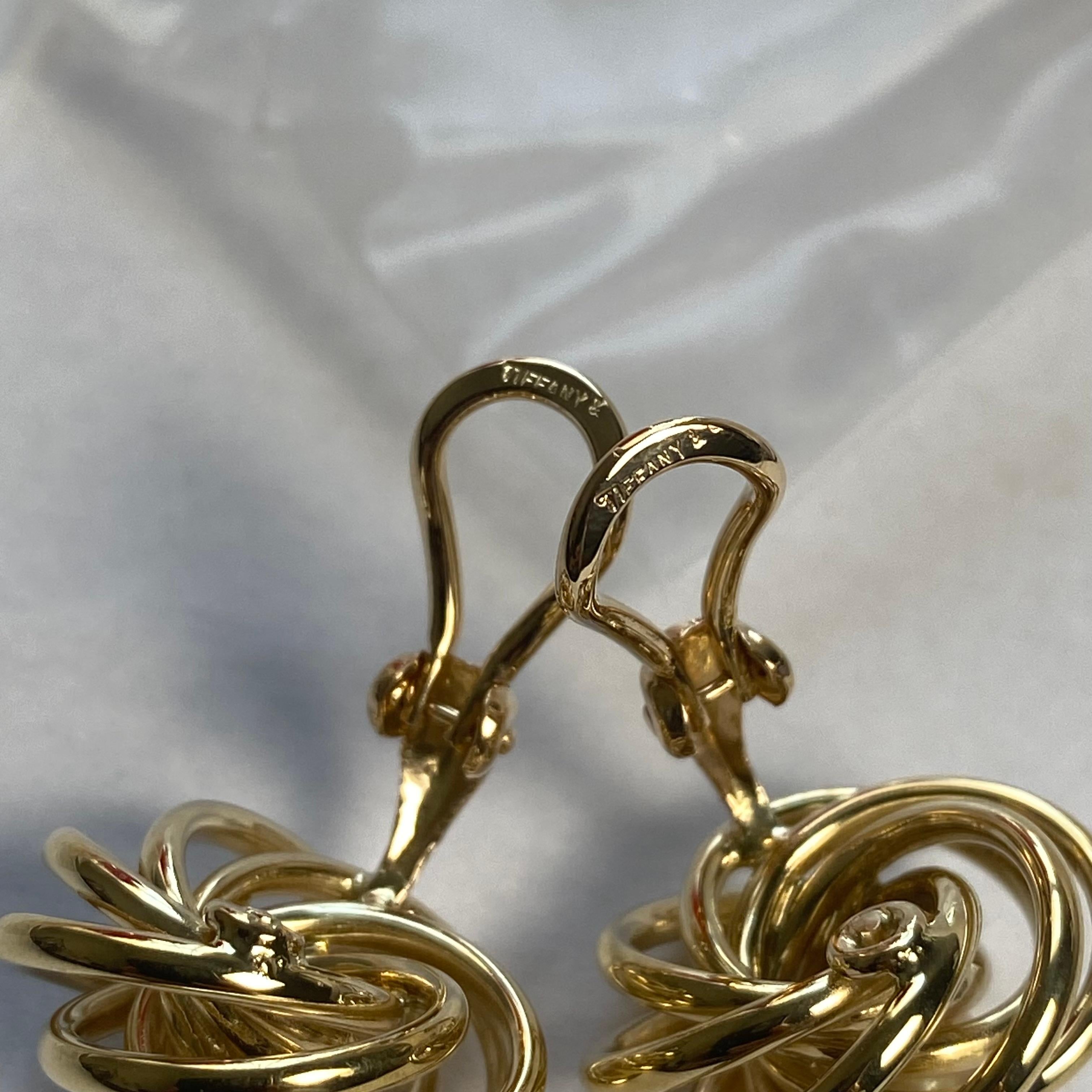 Tiffany Co, boucles d'oreilles vintage en or jaune 14 carats avec perles sphériques de 0,75 pouce en vente 6