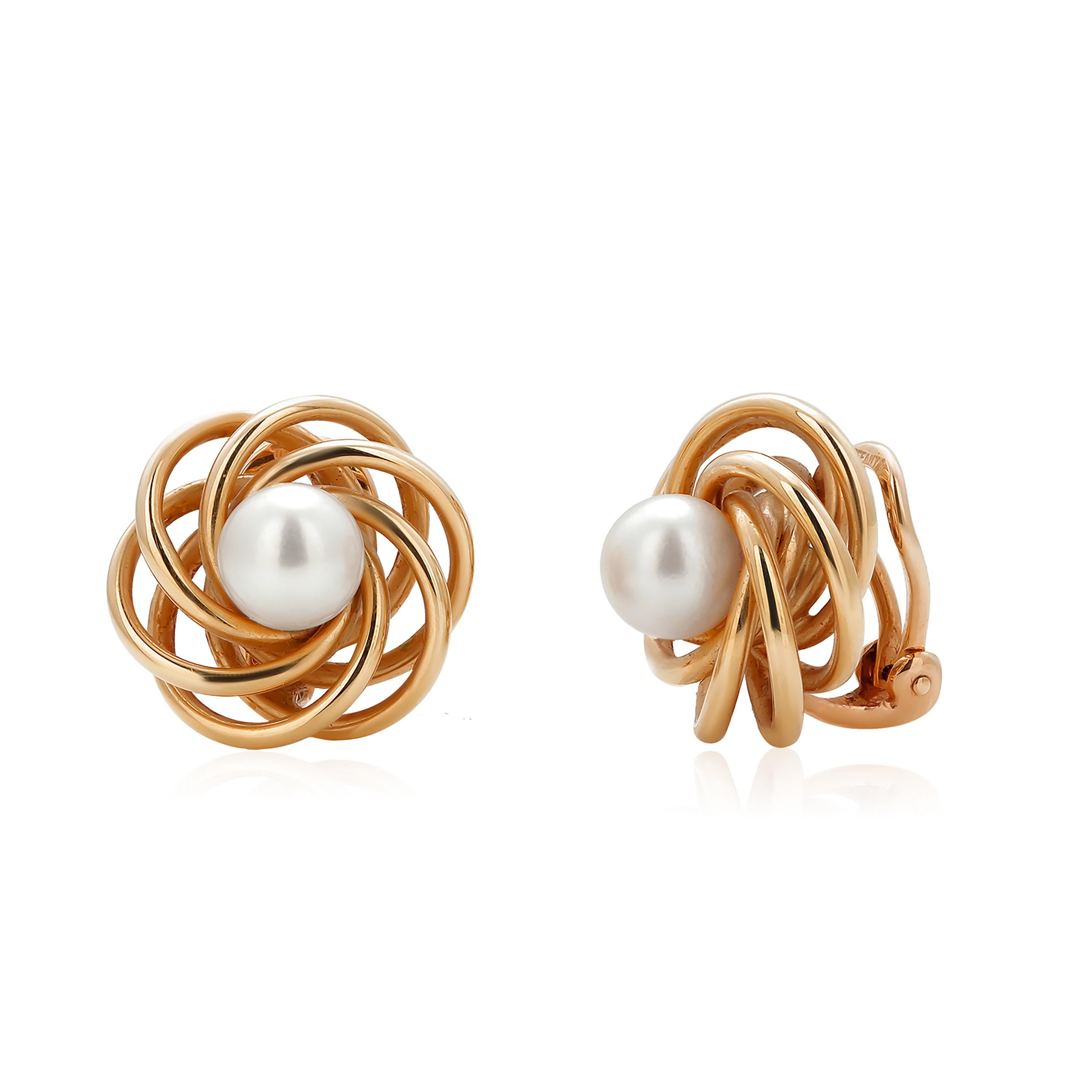 Tiffany Co, boucles d'oreilles vintage en or jaune 14 carats avec perles sphériques de 0,75 pouce en vente 1
