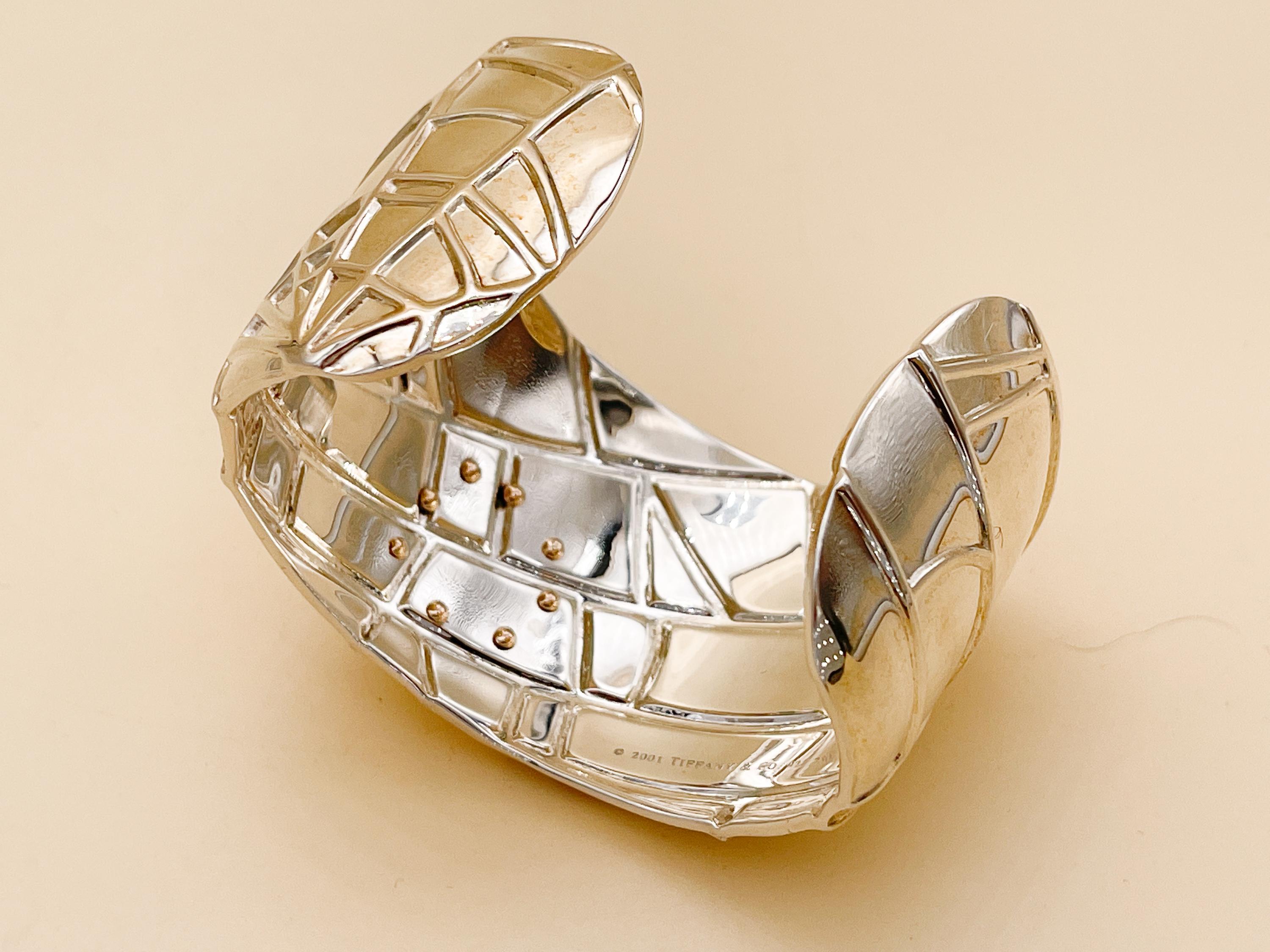Manschettenarmband aus Sterlingsilber und 18 Karat Spinnen von Tiffany & Co im Angebot 5