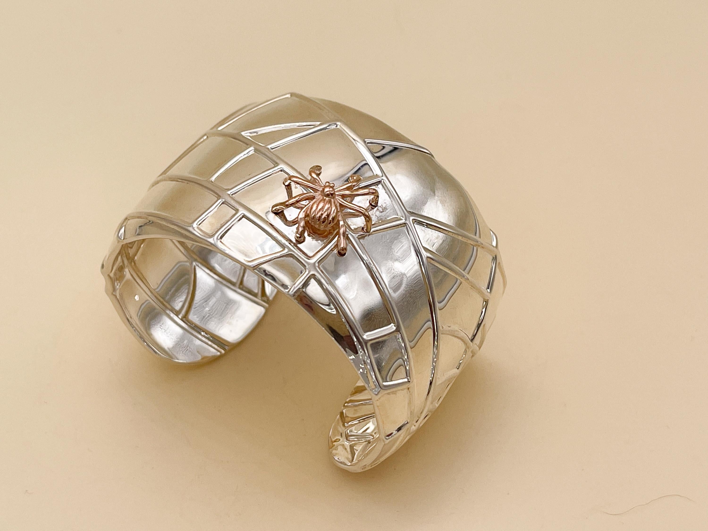 Manschettenarmband aus Sterlingsilber und 18 Karat Spinnen von Tiffany & Co im Angebot 4