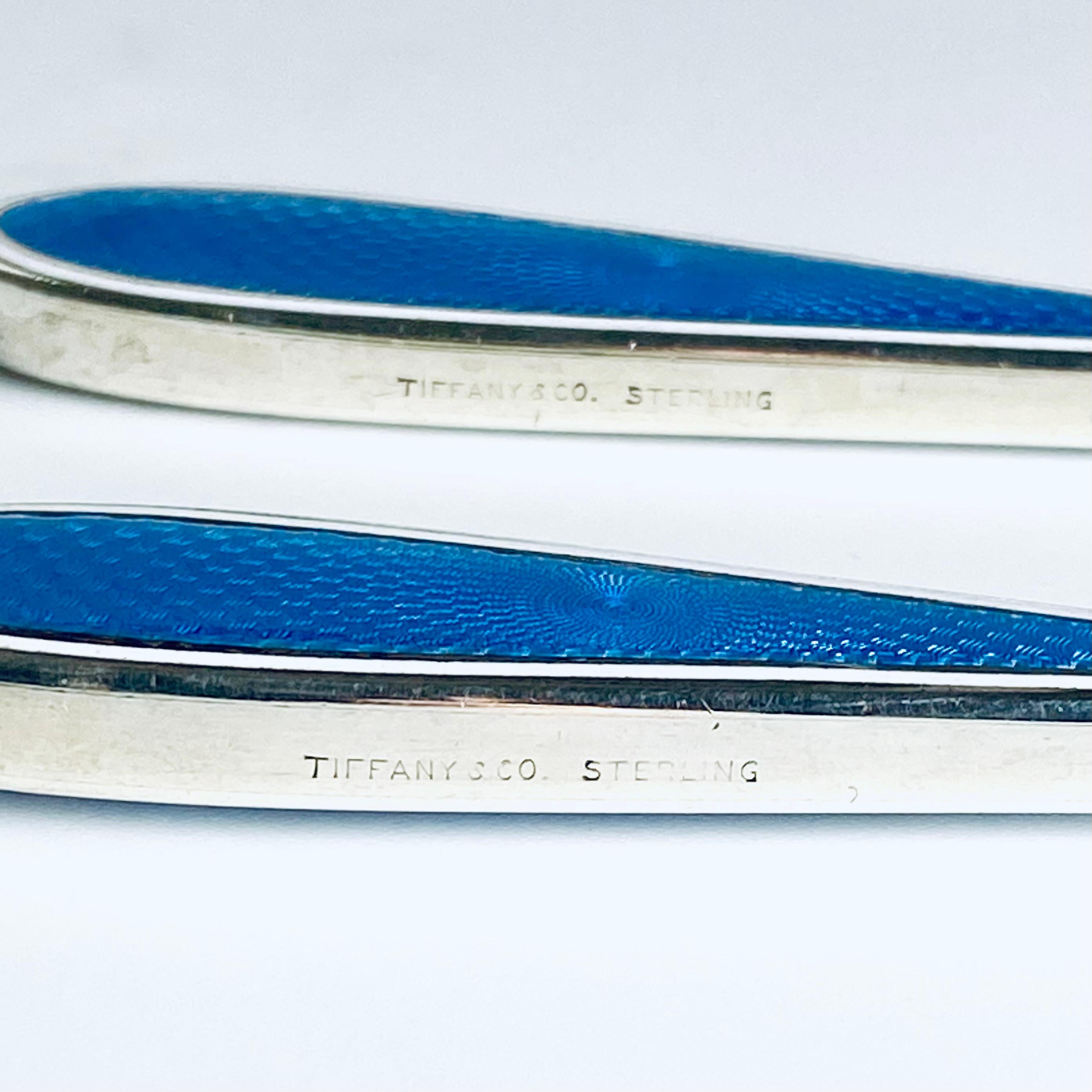 Tiffany Co. Vintage Sterling Blau Guilloché Emaille Schuhanzieher und Knopfhaken im Zustand „Gut“ in New York, NY