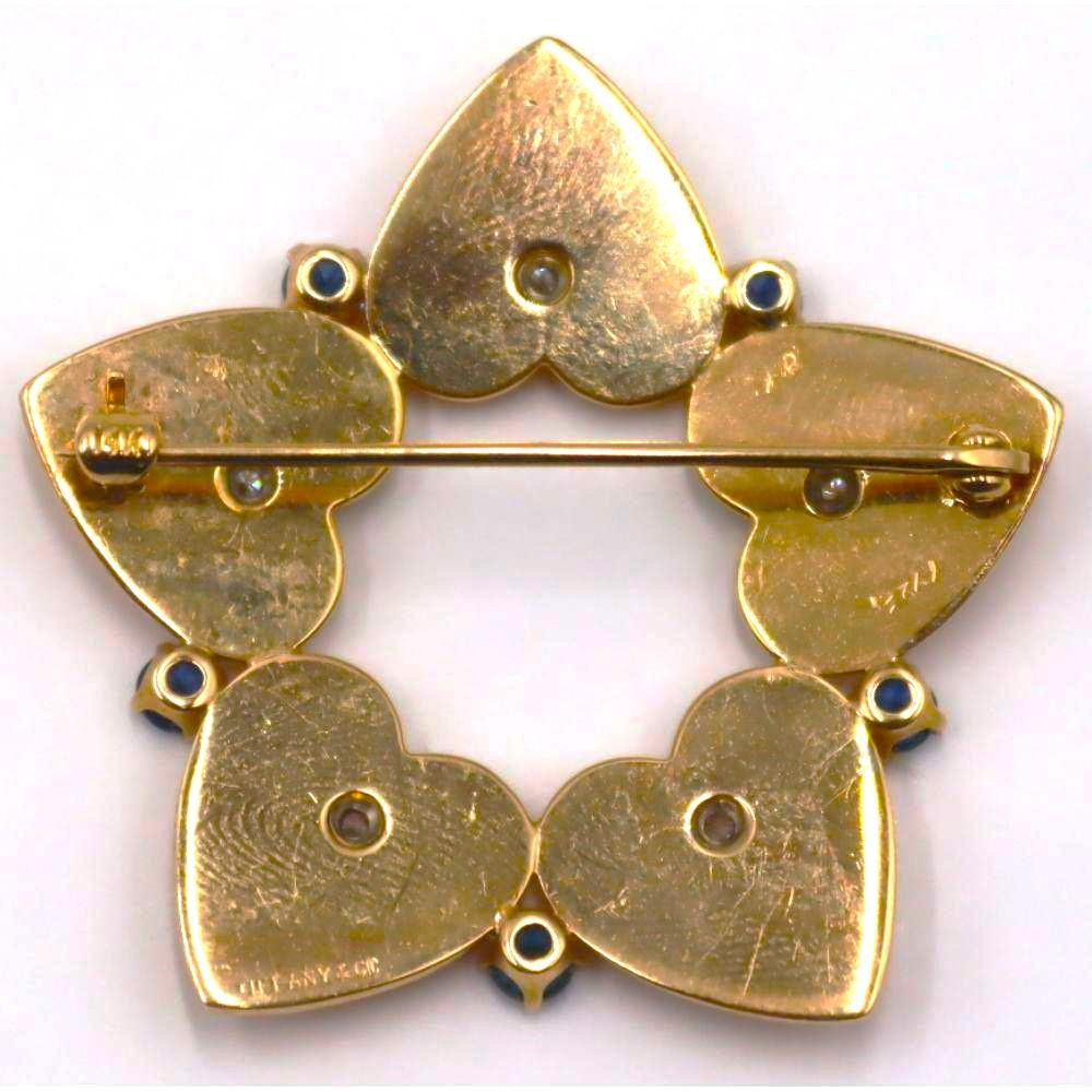 Women's or Men's Tiffany Co Vintage Striated Heart Diamond Sapphire Yellow Gold 1.5 Inch Brooch 