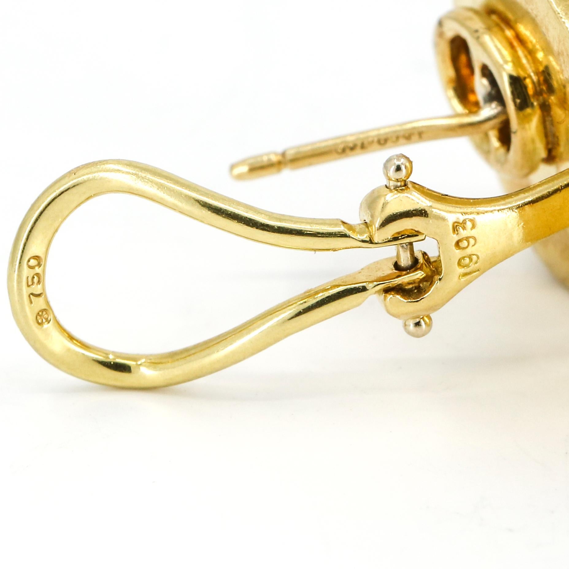 Women's Tiffany & Co. Vintage Swirl Earrings in 18 Karat Yellow Gold For Sale