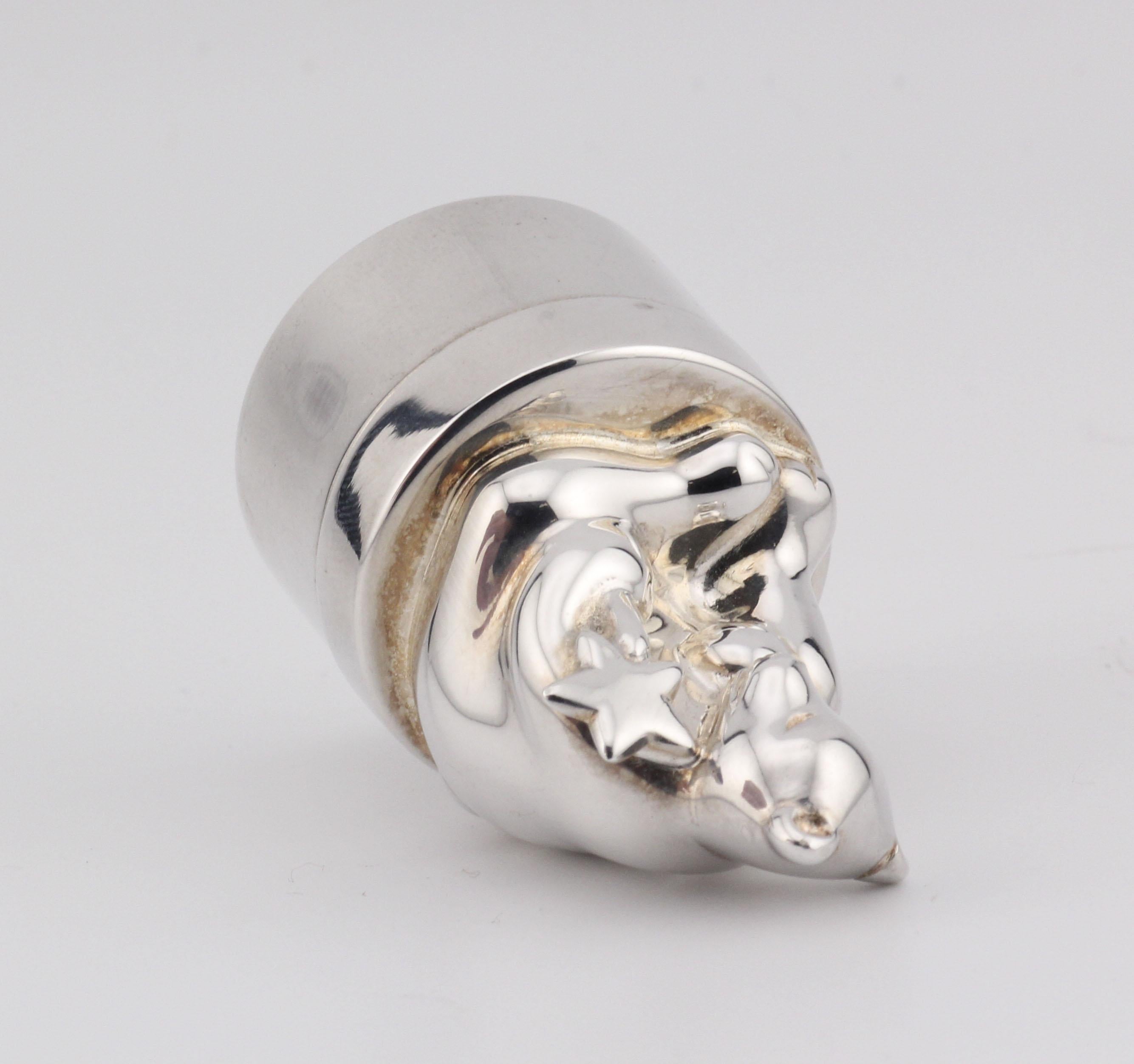 Femenino o masculino Tiffany & Co. Estuche Pastillero Vintage Osito de Plata de Ley en venta