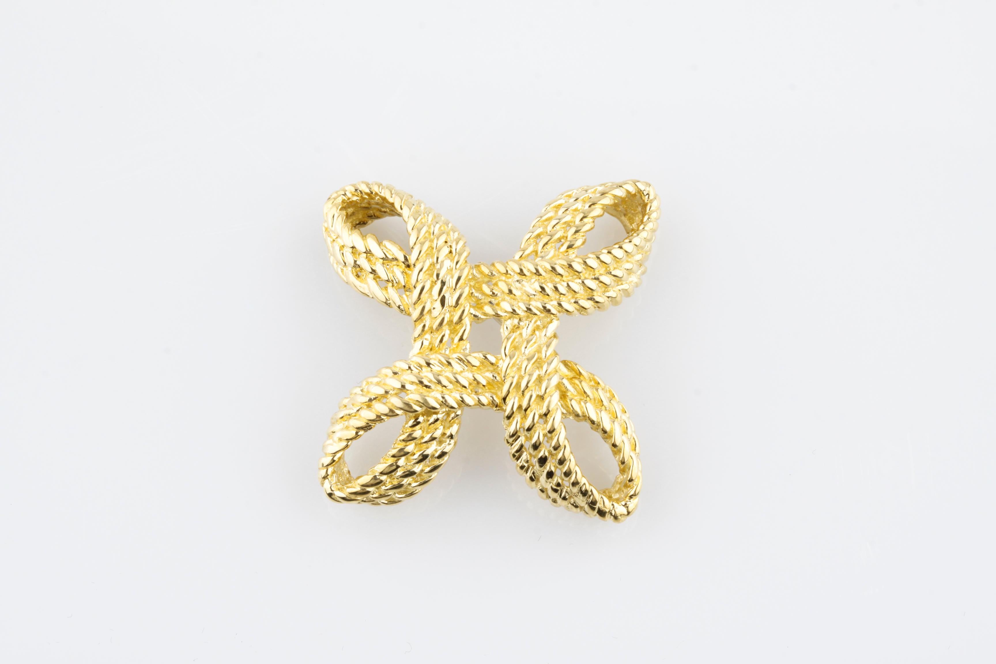 Women's Tiffany & Co. Vintage Triple Rope Twist Brooch or Pin in 18 Karat Yellow Gold For Sale