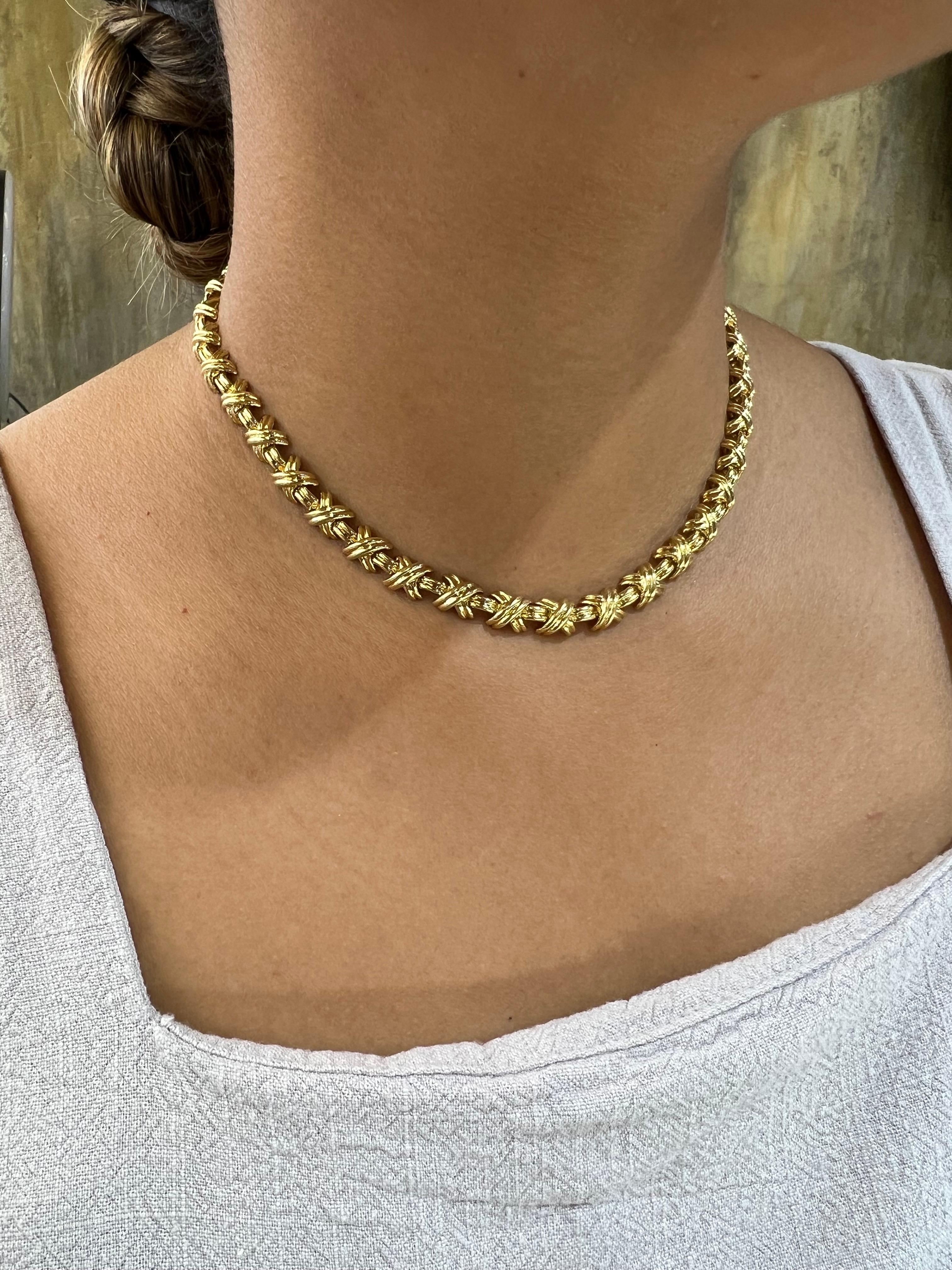 tiffany kiss necklace gold