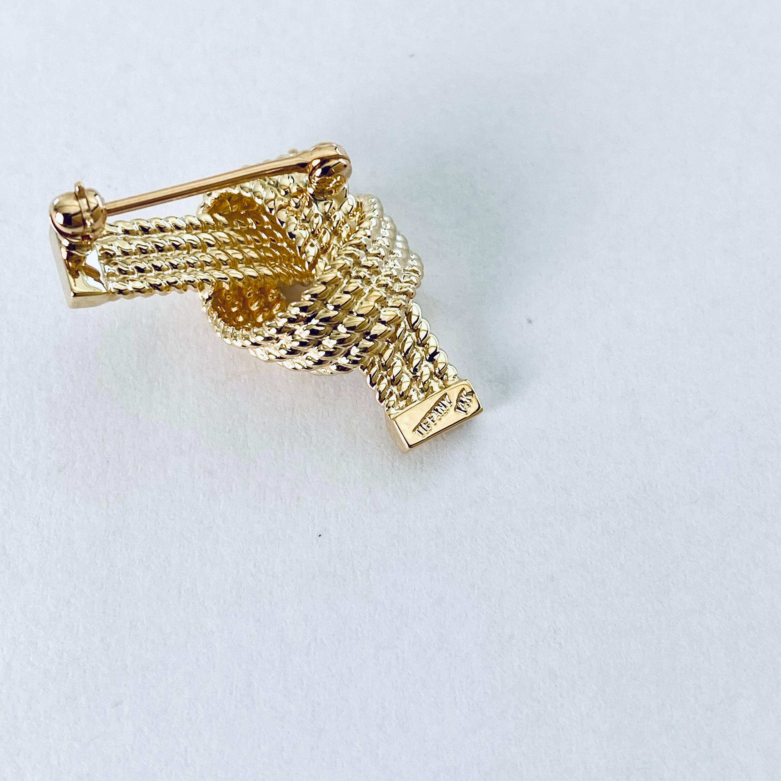 Tiffany Co Vintage Yellow Gold 4 Strand Rope Knotted Love Knot 1 Inch Brooch For Sale 3