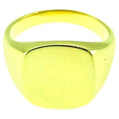 Tiffany & Co. Vintage Yellow Gold Signet Ring