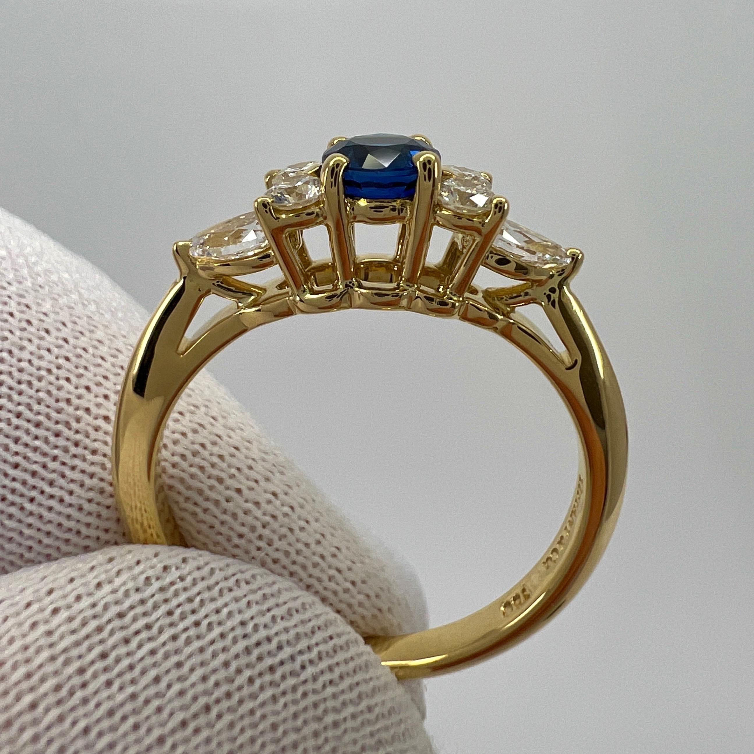 Tiffany & Co. Vivid Blue Round Sapphire And Diamond 18k Yellow Gold Cluster Ring For Sale 4