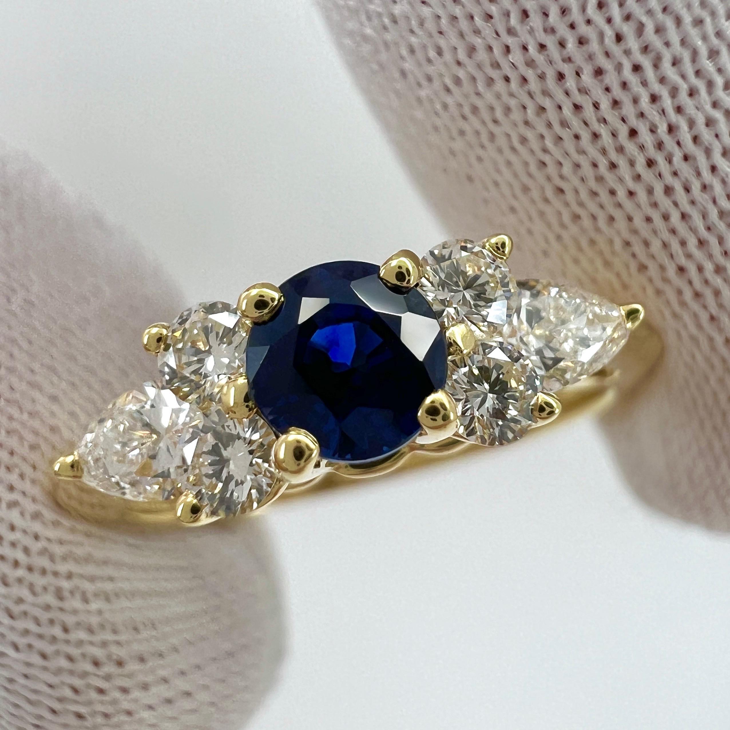 Tiffany & Co. Vivid Blue Round Sapphire & Diamond 18k Gelbgold Cluster Ring Damen