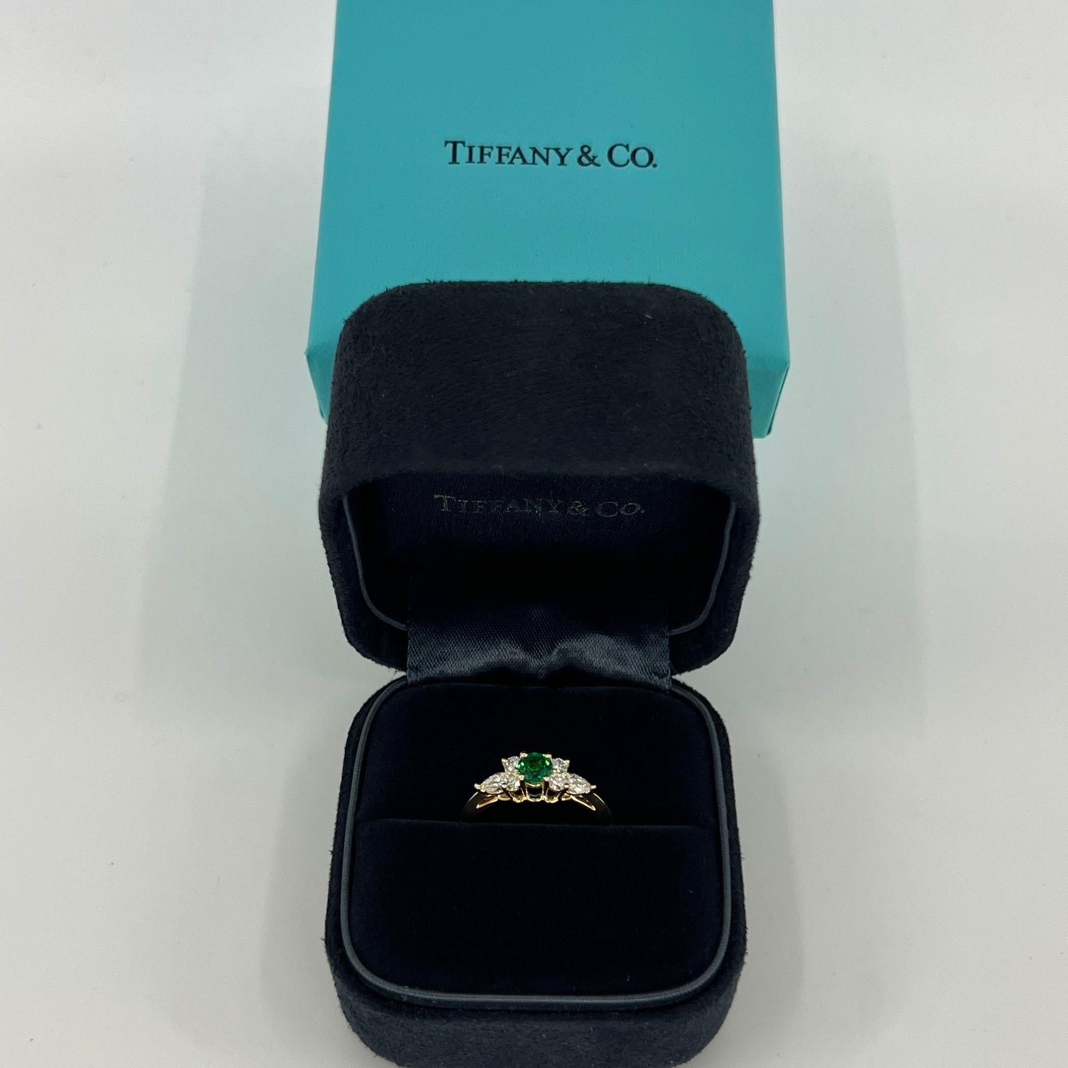 Tiffany & Co. Vivid Green Round Emerald & Diamond 18k Yellow Gold Cluster Ring 7