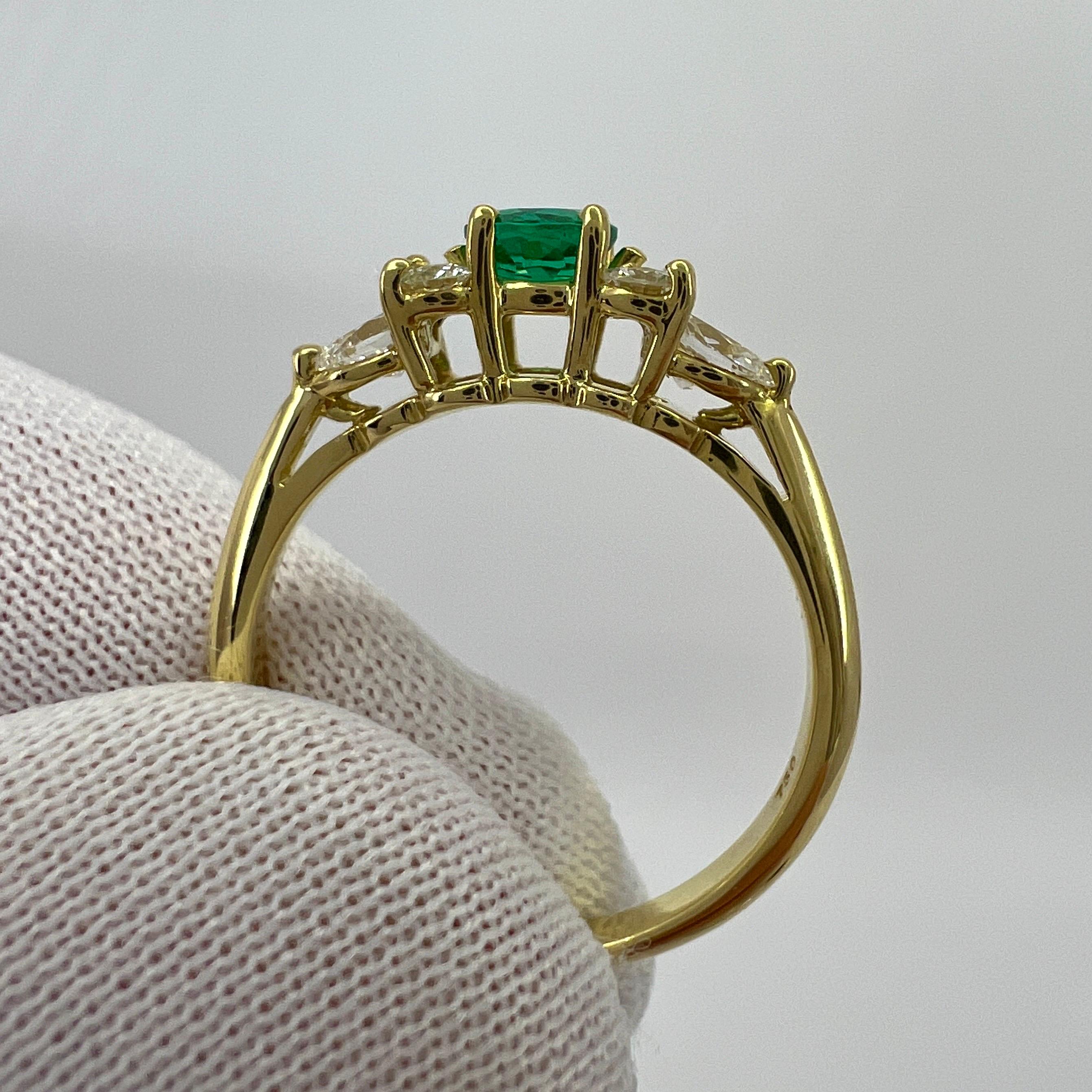 Women's Tiffany & Co. Vivid Green Round Emerald & Diamond 18k Yellow Gold Cluster Ring