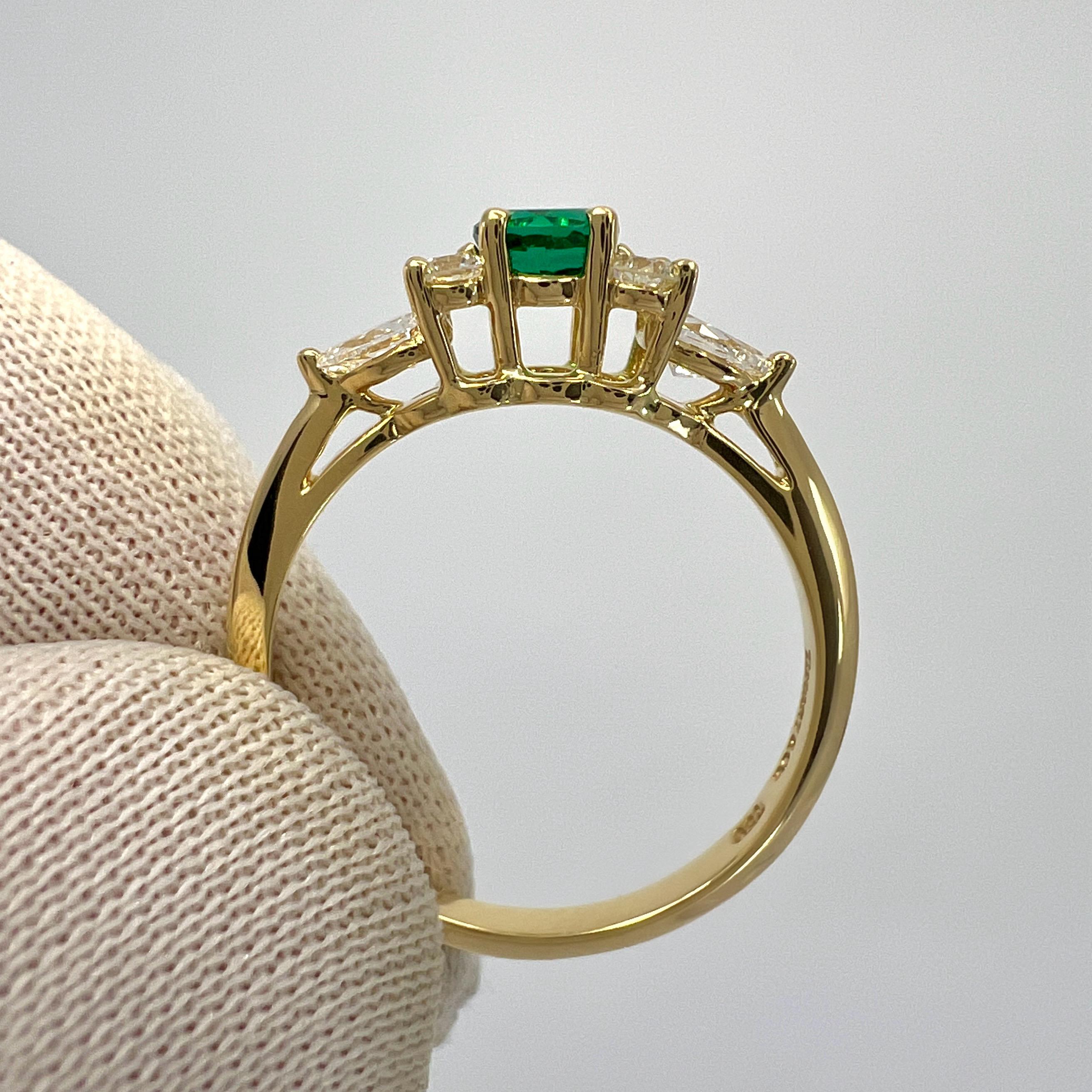 Tiffany & Co. Vivid Green Round Emerald & Diamond 18k Yellow Gold Cluster Ring 2