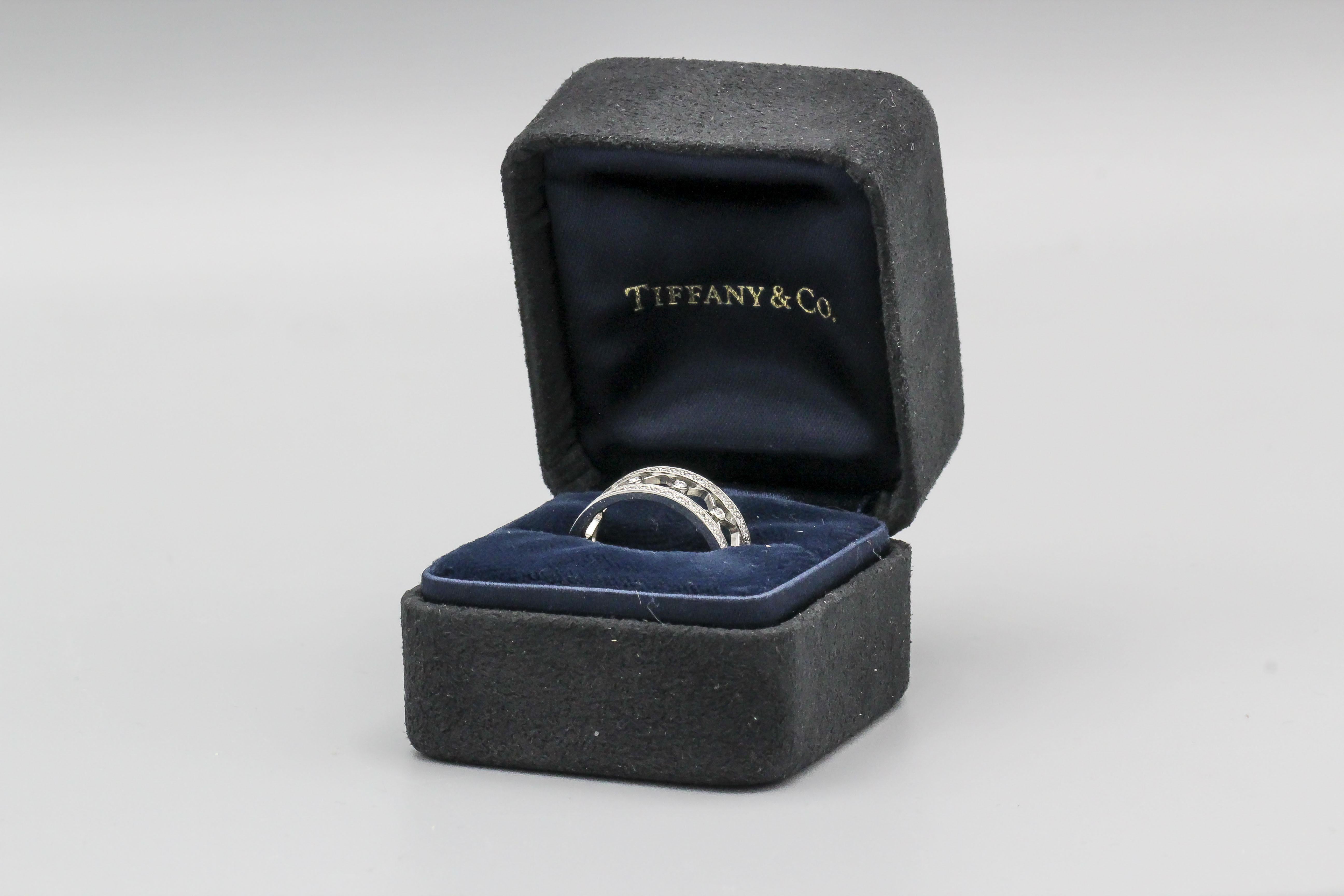 Tiffany & Co. Voile Diamond and Platinum Band Ring sz. 5.25 In Good Condition For Sale In Bellmore, NY