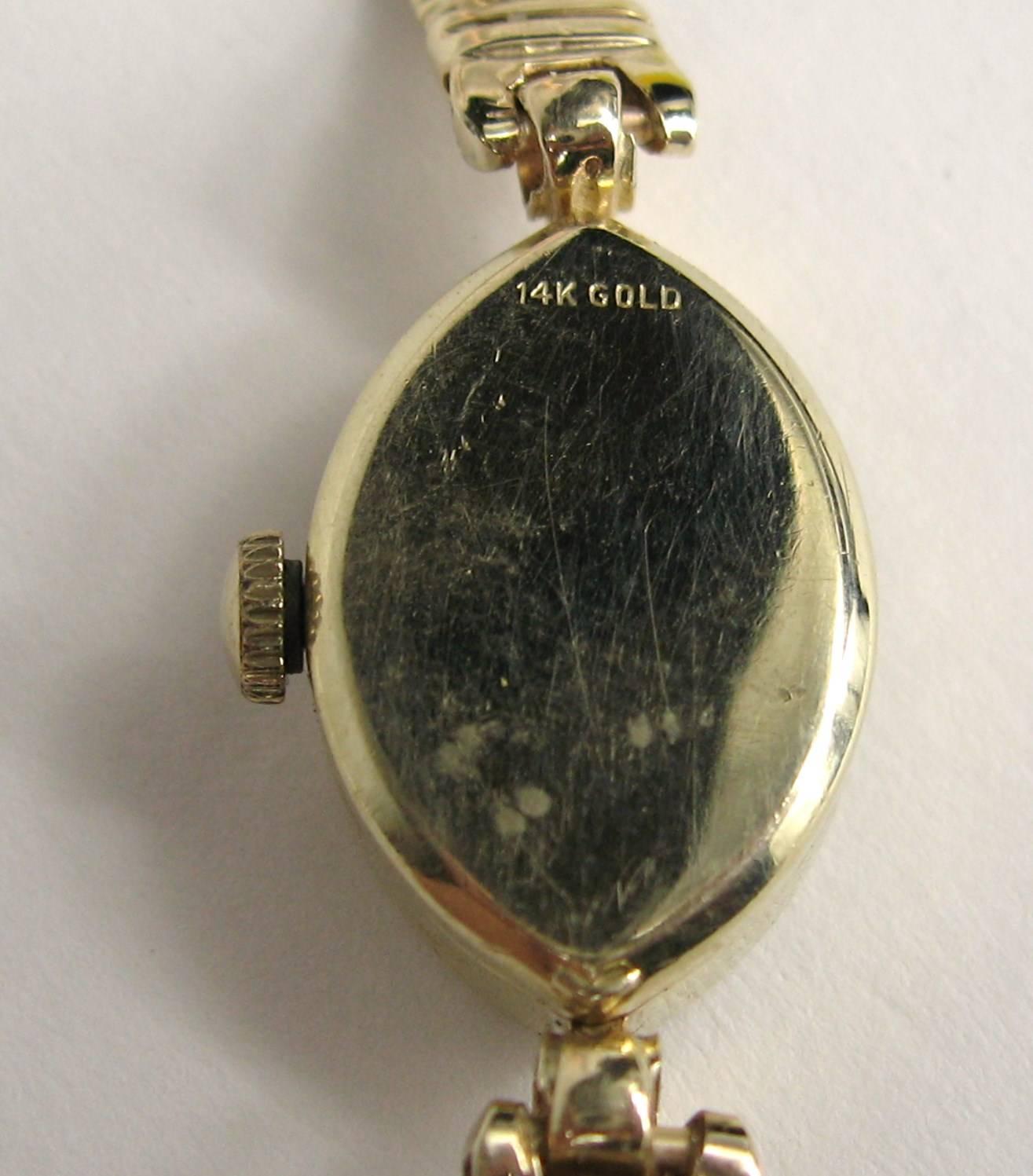 Tiffany & Co. Uhr Damen 14 Karat Gelbgold Oval Face Armbanduhr, 1940er Jahre im Angebot 4