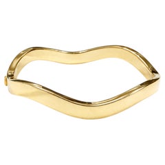 Tiffany & Co. Wave Bangle Bracelet – Solid 18K Yellow Gold
