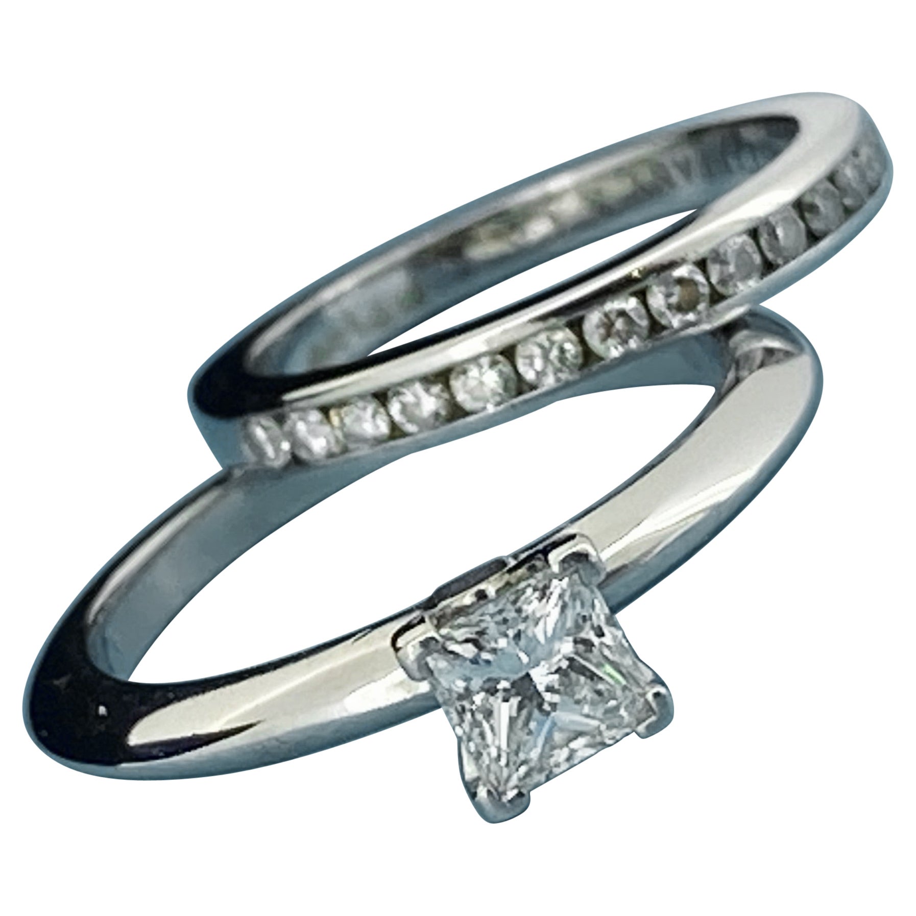 Ensemble de mariage Tiffany 
Co : Bague de fiançailles à diamant taille princesse + bracelet à diamant en vente