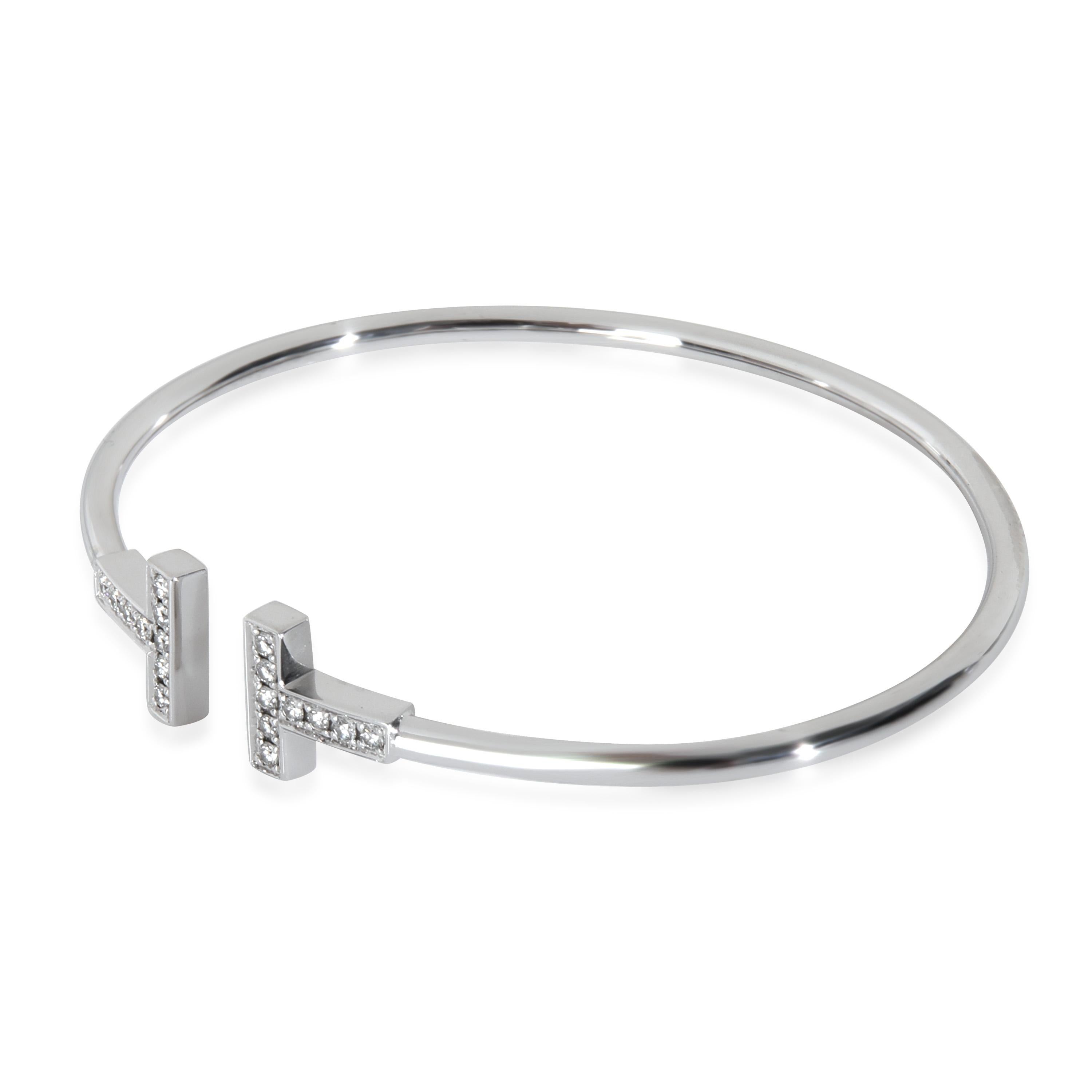 Donna Tiffany & Co. Bracciale a filo con diamanti Tiffany T in oro bianco in vendita