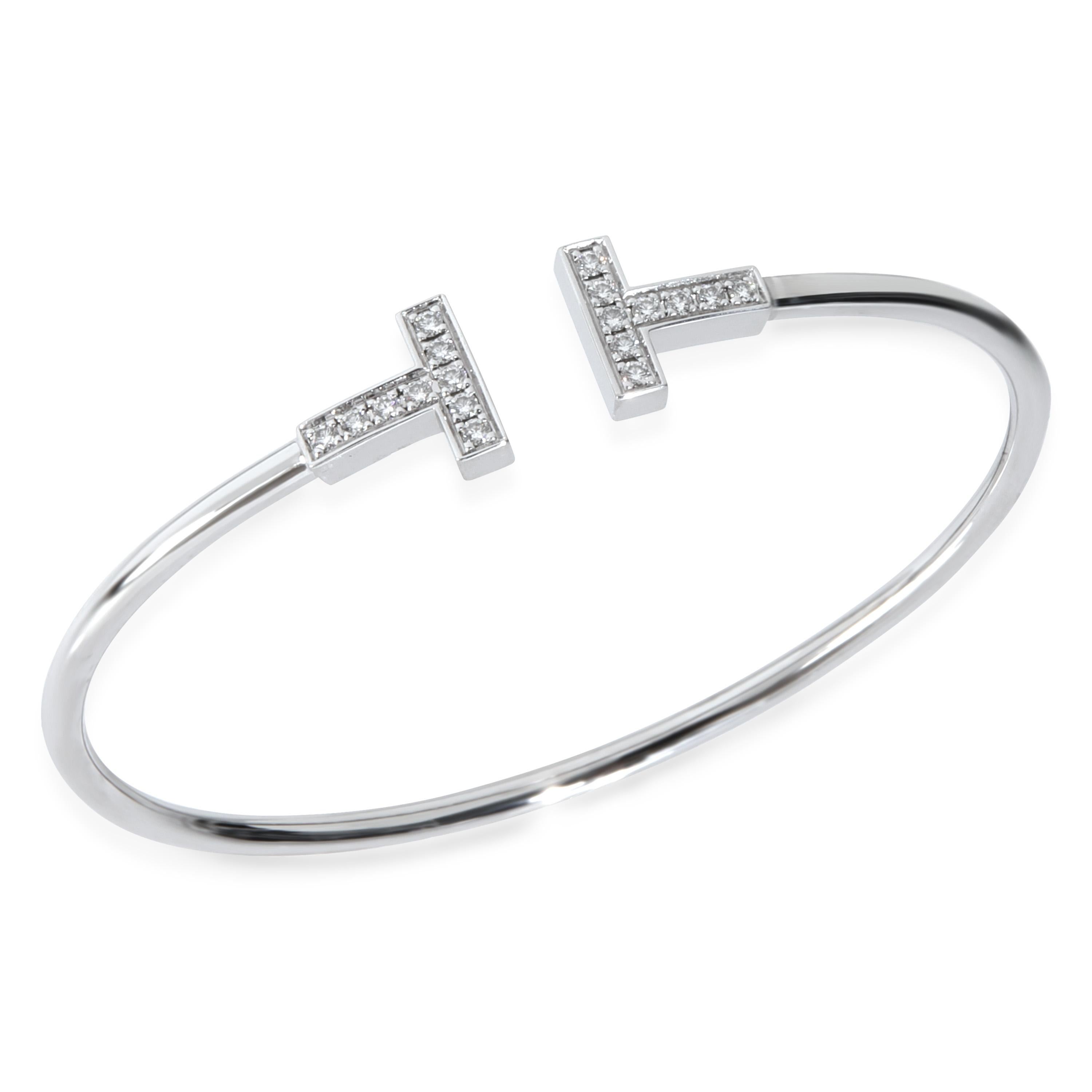 Tiffany & Co. Bracciale a filo con diamanti Tiffany T in oro bianco in vendita 2