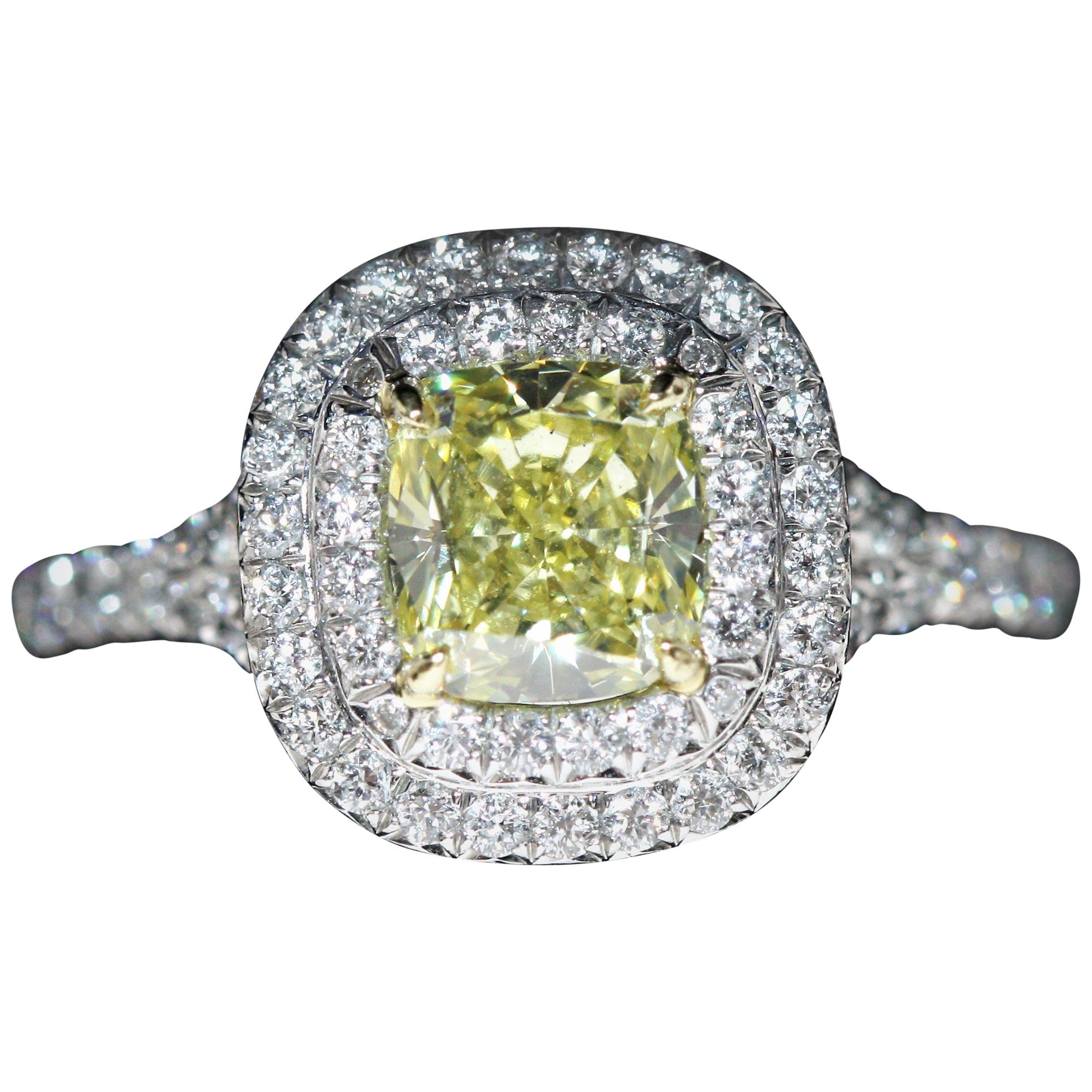 Tiffany & Co. White Yellow Square Diamond Ring 0.94 Carat, VS2 For Sale