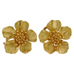Retro TIFFANY & CO. Wild Rose Dogwood Flower 18k Yellow Gold Earrings 