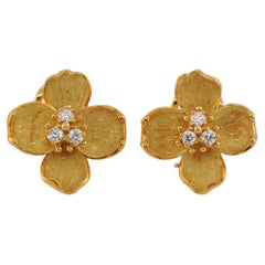 TIFFANY & CO Wild Rose Dogwood Flower Yellow Gold Diamond Earrings