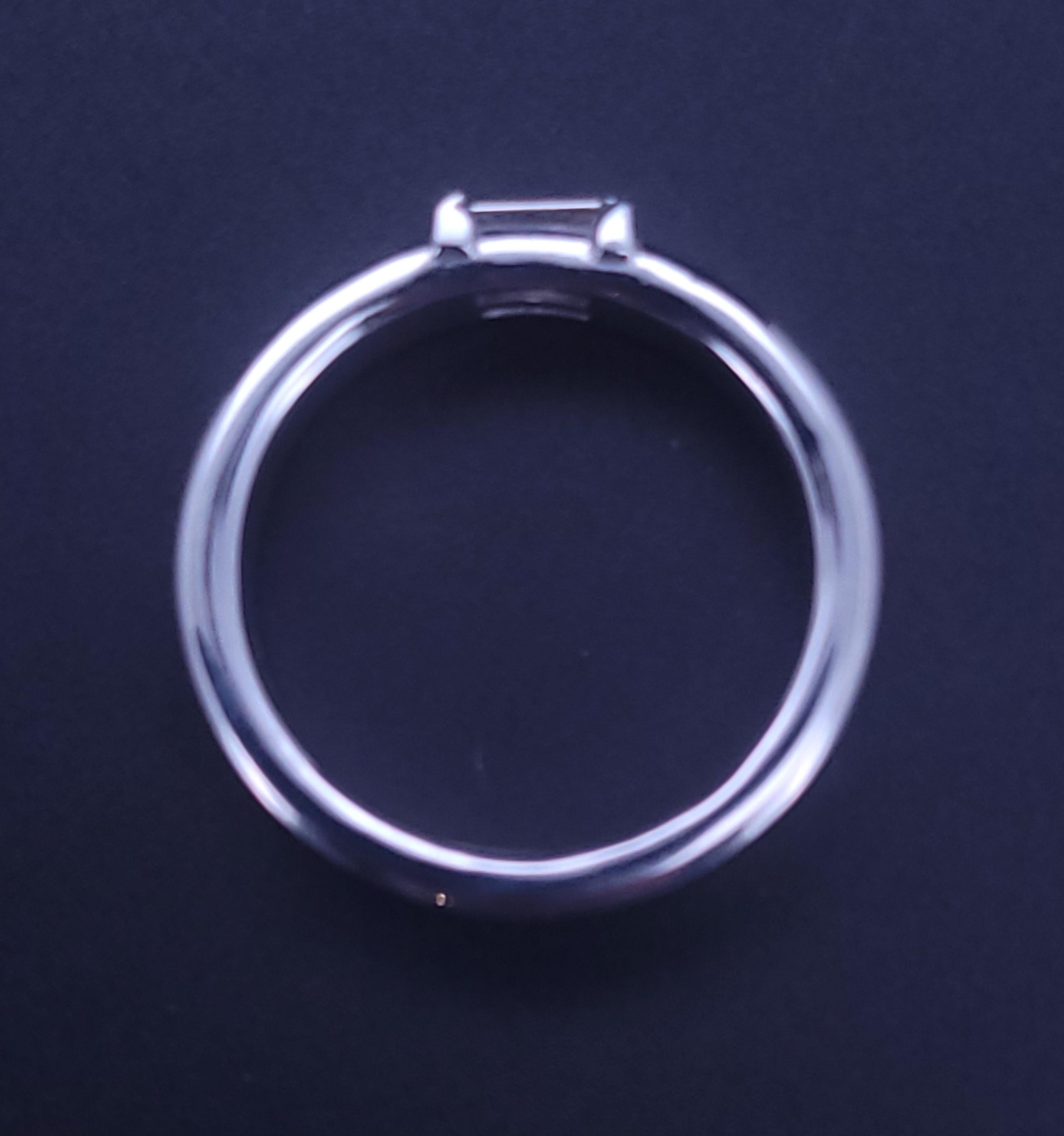 TIFFANY & CO Anillo de diamantes para mujer en oro blanco de 18k Talla 5 en venta 2